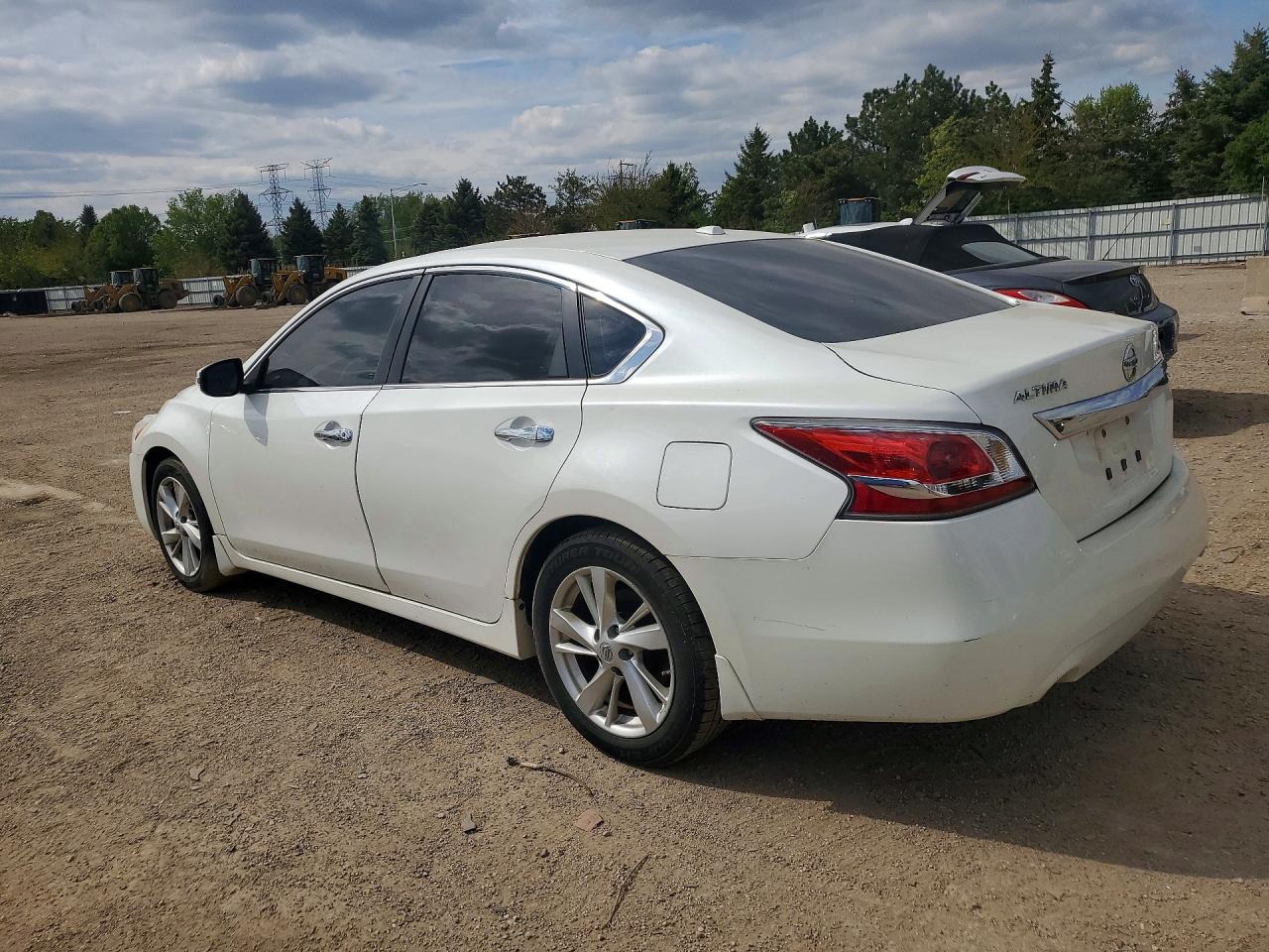2015 Nissan Altima 2.5 Sv White vin: 1N4AL3AP7FC205756