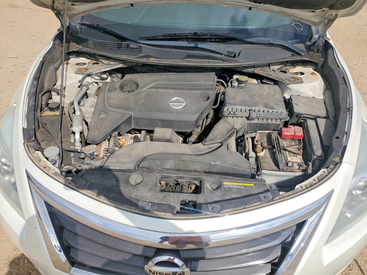 2015 Nissan Altima 2.5 Sv White vin: 1N4AL3AP7FC205756