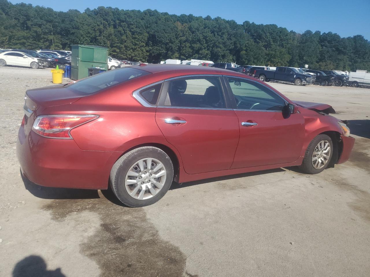 2015 Nissan Altima 2.5 Red vin: 1N4AL3AP7FC207359
