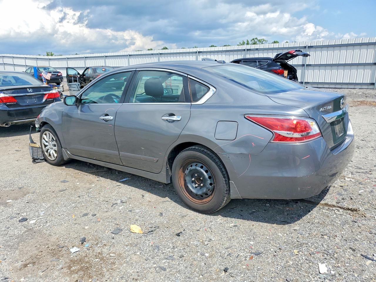 2015 Nissan Altima 2.5 S Gray vin: 1N4AL3AP7FC208687