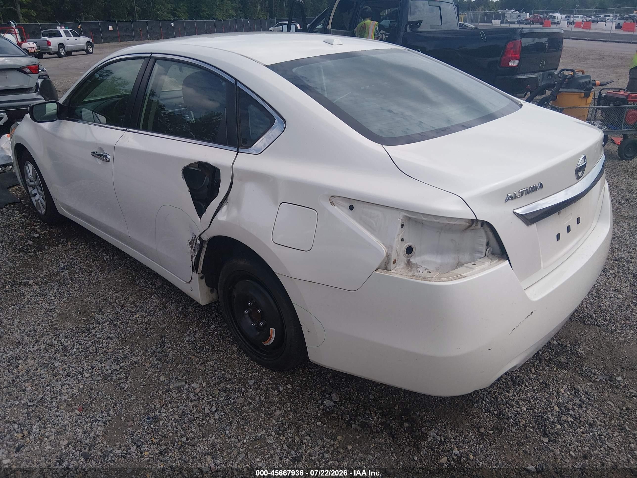 2015 Nissan Altima 2.5/2.5 S/2.5 Sl/2.5 Sv White vin: 1N4AL3AP7FC215008