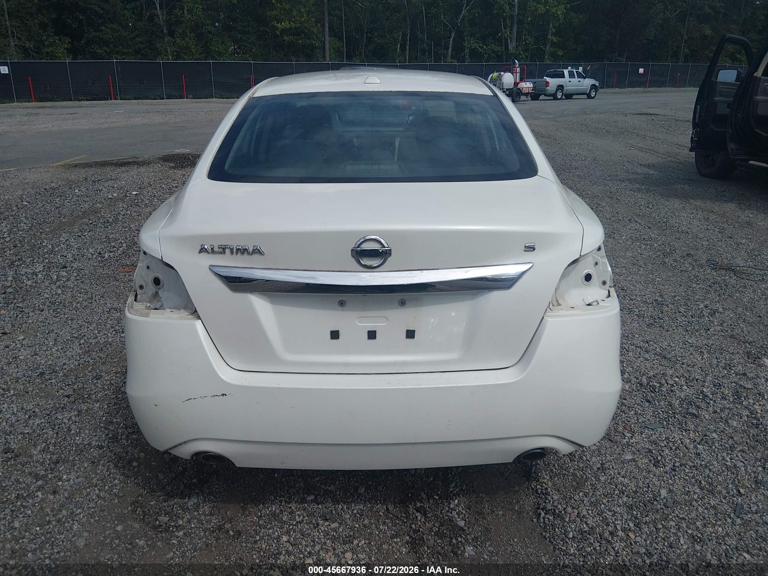 2015 Nissan Altima 2.5/2.5 S/2.5 Sl/2.5 Sv White vin: 1N4AL3AP7FC215008