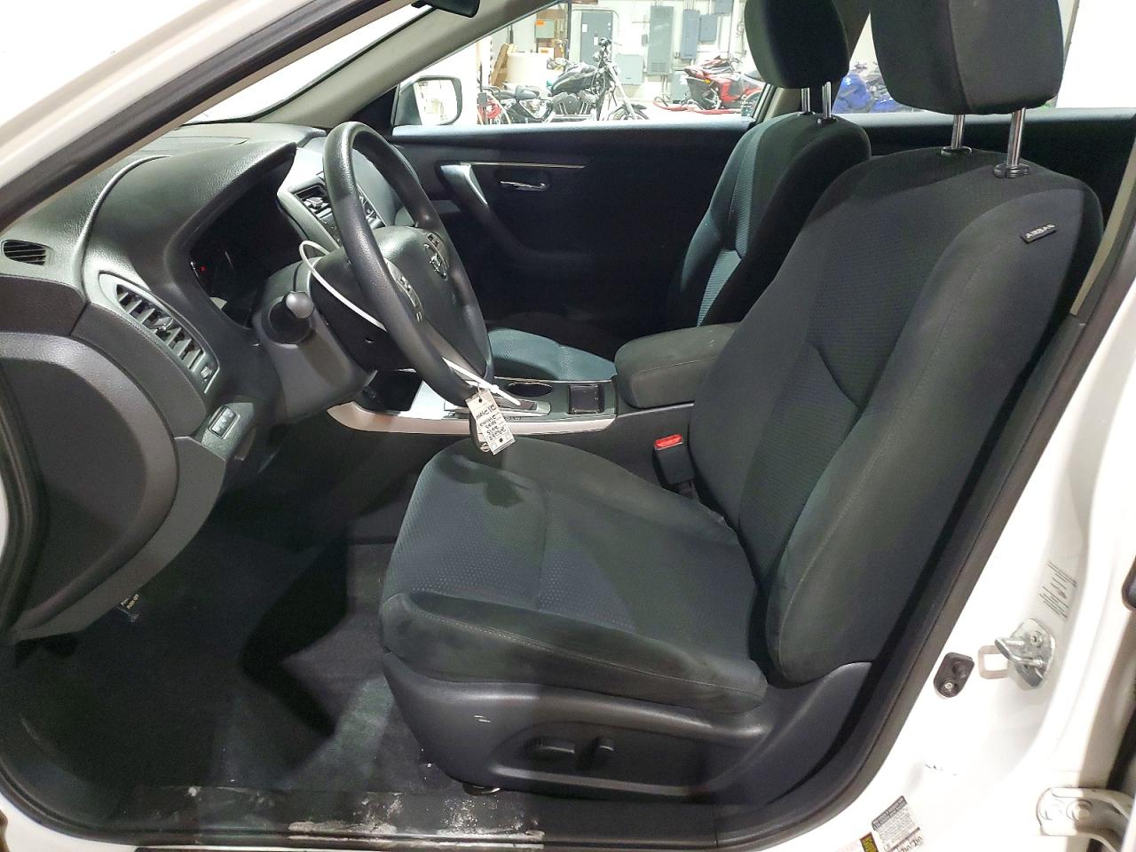 2015 Nissan Altima 2.5 S White vin: 1N4AL3AP7FC216871