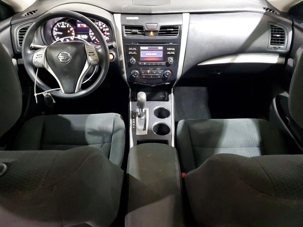 2015 Nissan Altima 2.5 S White vin: 1N4AL3AP7FC216871