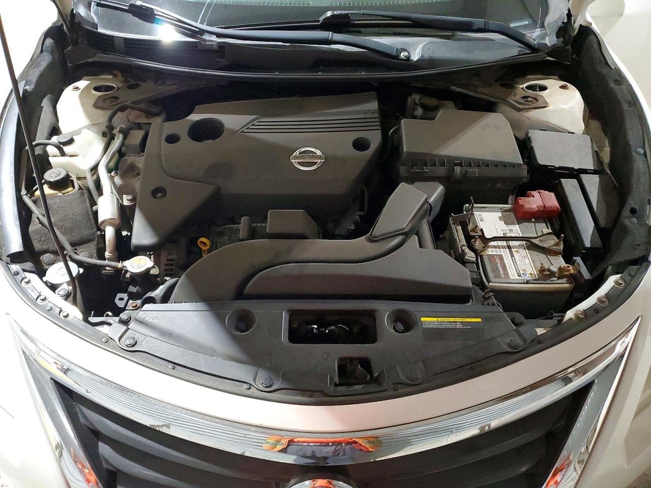 2015 Nissan Altima 2.5 S White vin: 1N4AL3AP7FC216871