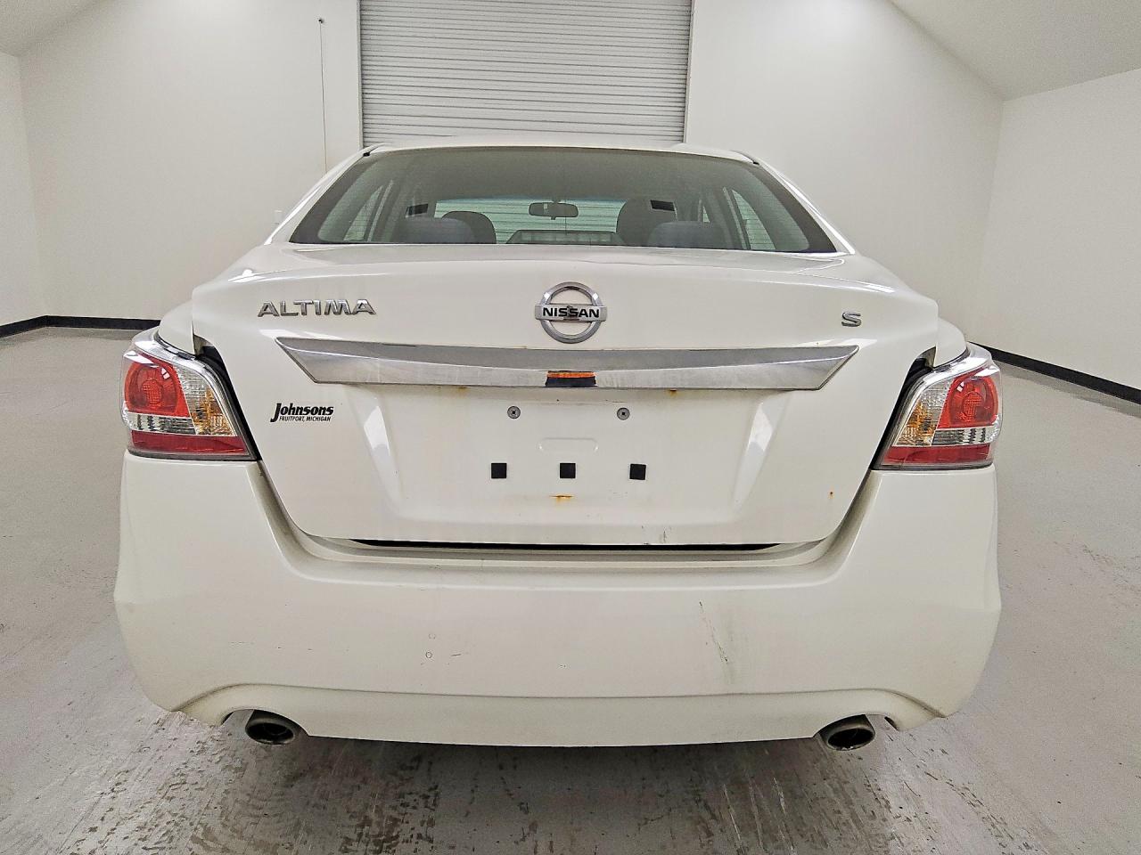 2015 Nissan Altima 2.5 S White vin: 1N4AL3AP7FC217678