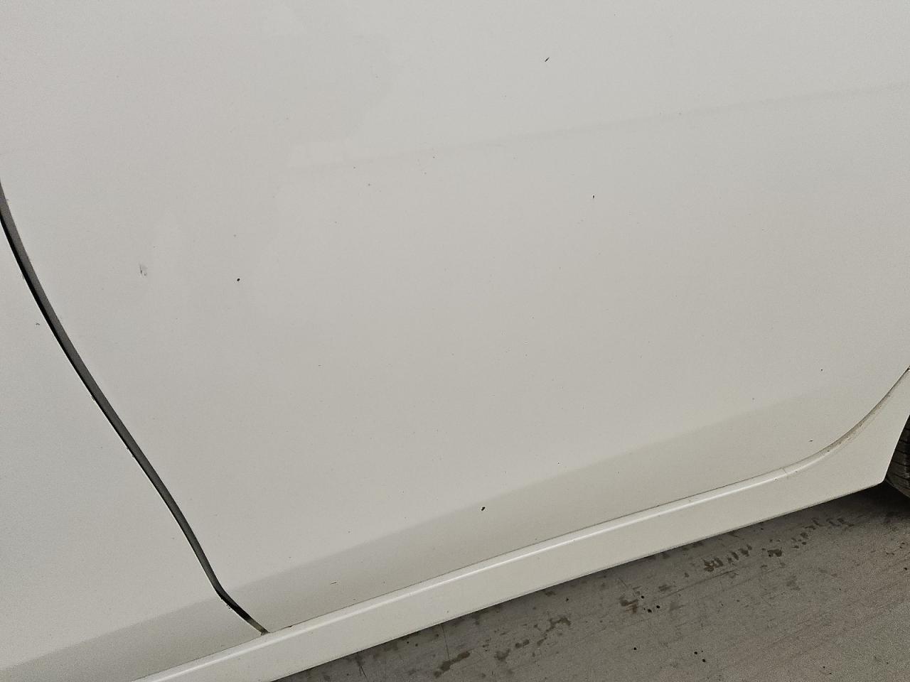 2015 Nissan Altima 2.5 S White vin: 1N4AL3AP7FC217678 Damage: Left Rear Door, Chipped, 2