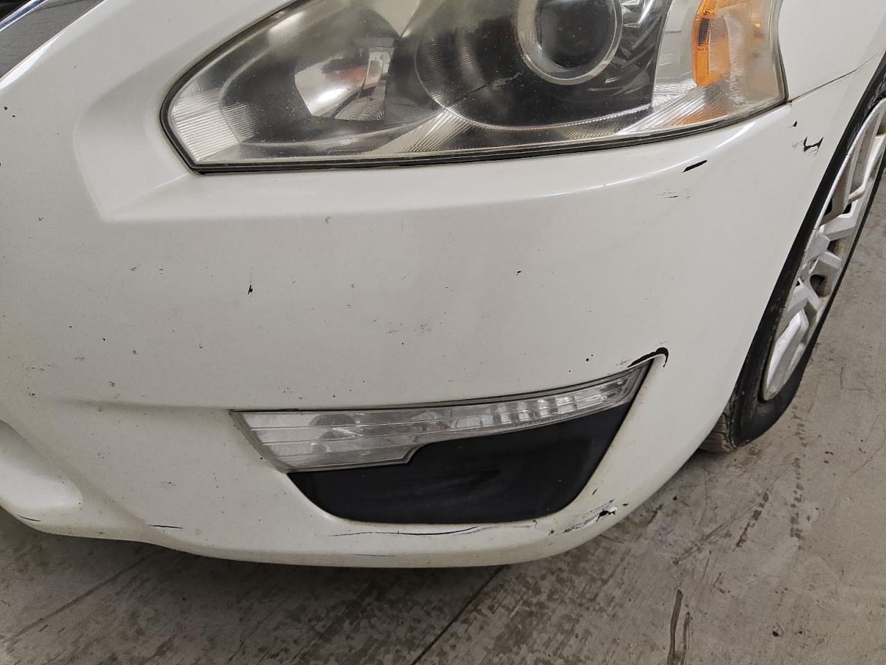 2015 Nissan Altima 2.5 S White vin: 1N4AL3AP7FC217678 Damage: Front Bumper, Gouged, 2 To 3 Inches