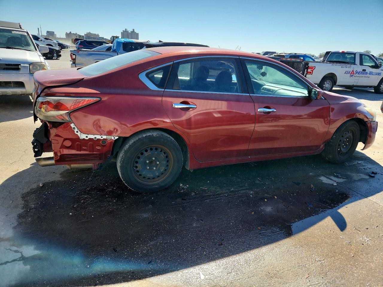 2015 Nissan Altima 2.5 Red vin: 1N4AL3AP7FC234772