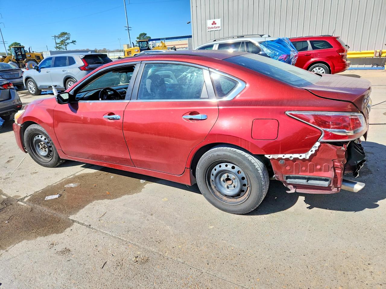 2015 Nissan Altima 2.5 Red vin: 1N4AL3AP7FC234772