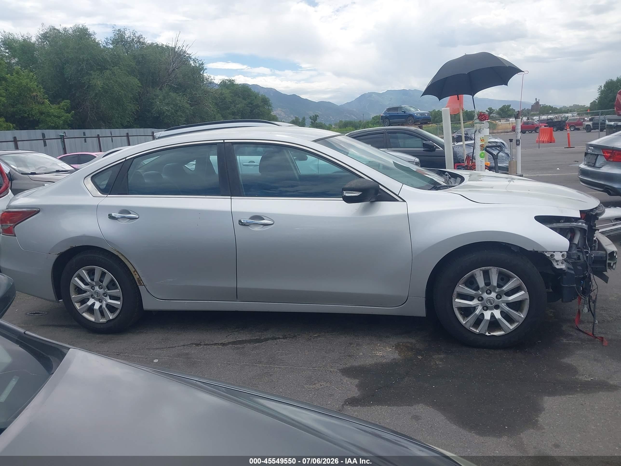 2015 Nissan Altima 2.5/2.5 S/2.5 Sl/2.5 Sv Серебряный vin: 1N4AL3AP7FC244623