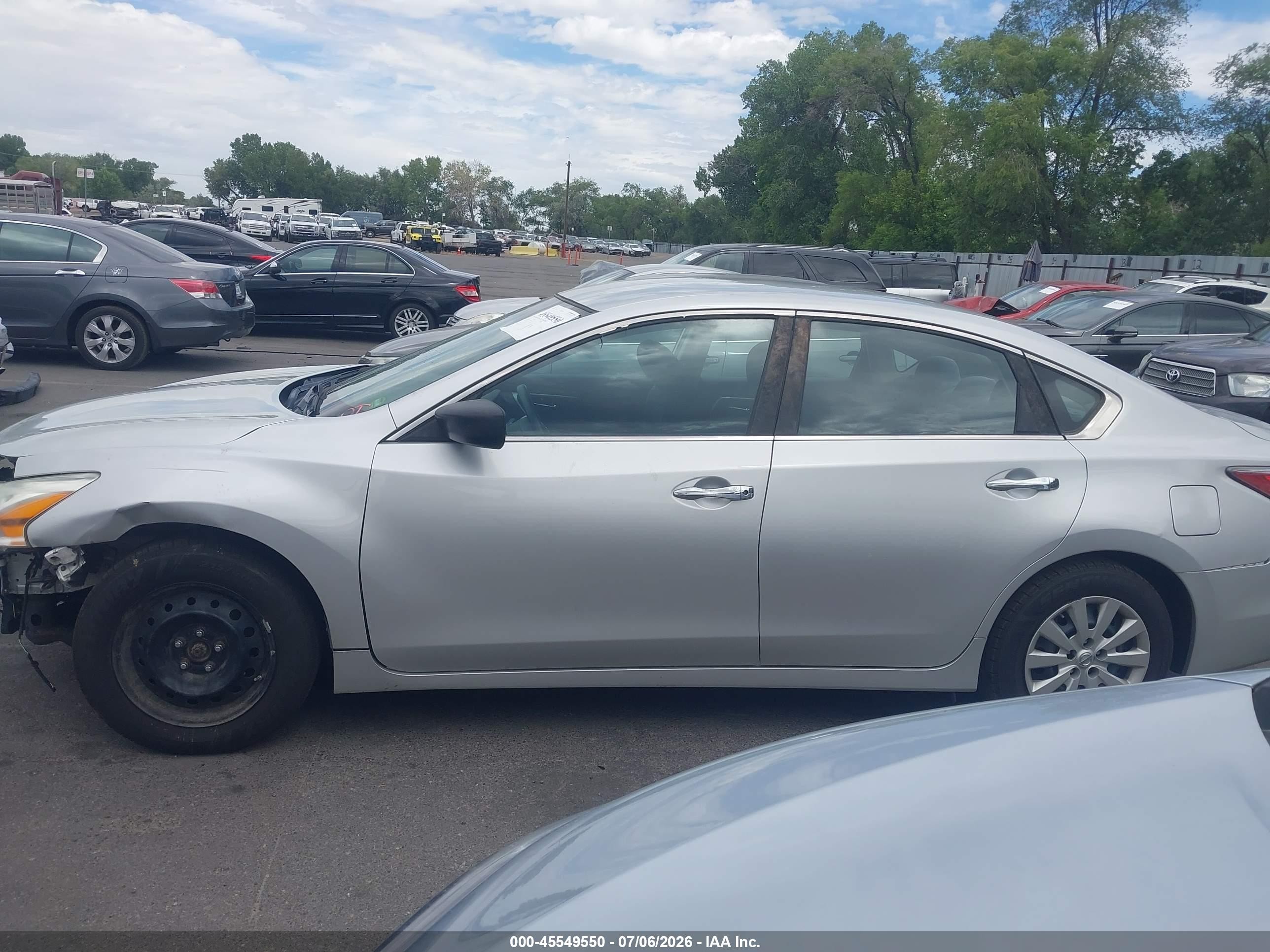 2015 Nissan Altima 2.5/2.5 S/2.5 Sl/2.5 Sv Серебряный vin: 1N4AL3AP7FC244623