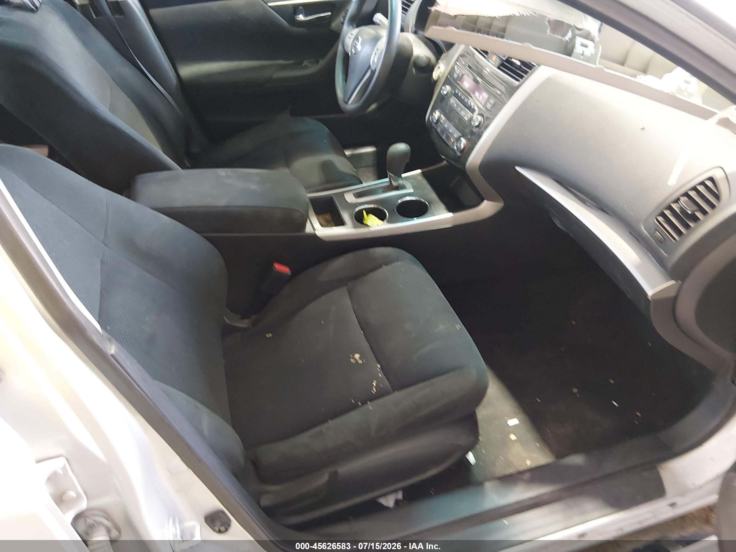 2015 Nissan Altima 2.5/2.5 S/2.5 Sl/2.5 Sv Серебряный vin: 1N4AL3AP7FC246887