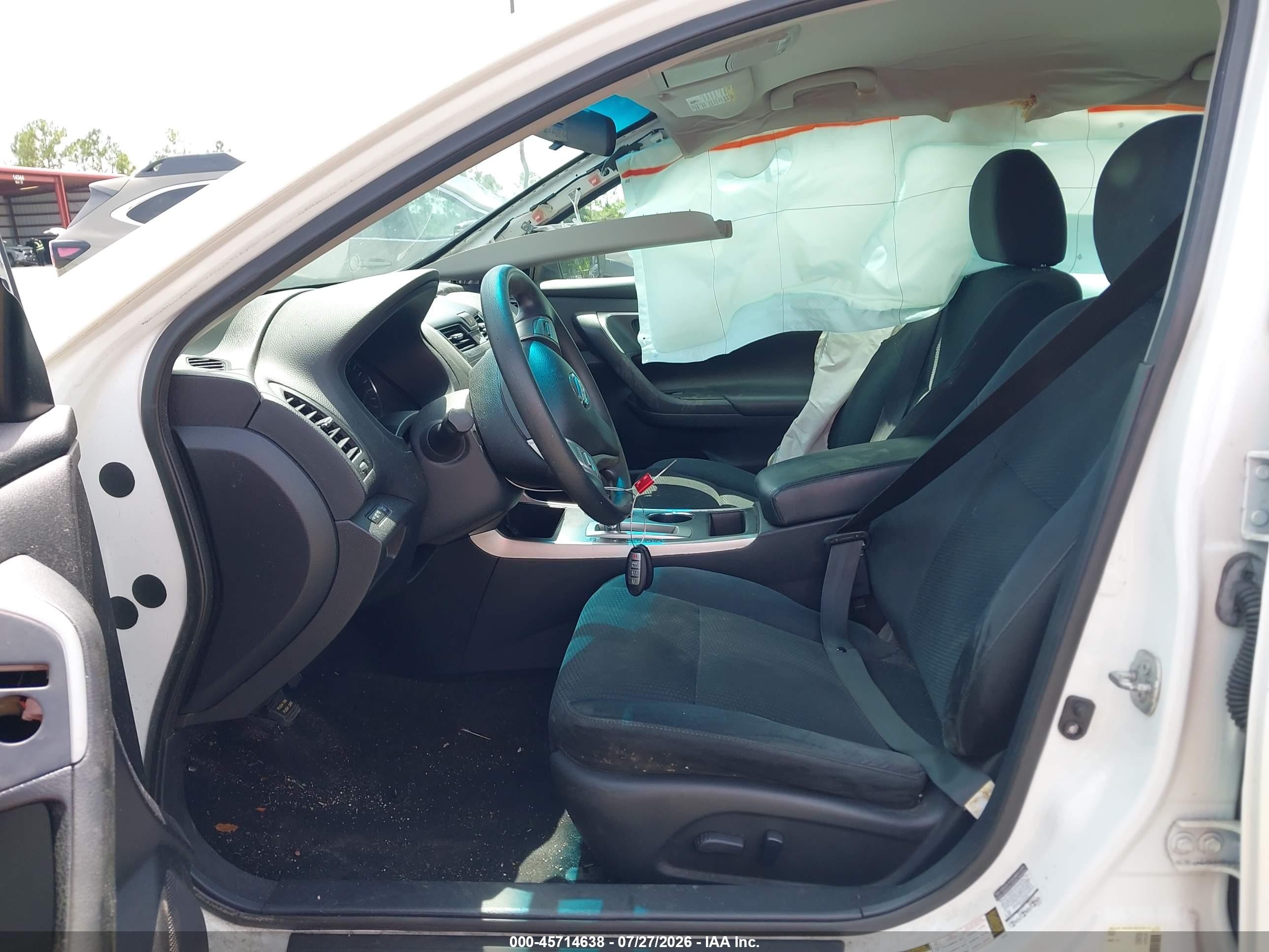 2015 Nissan Altima 2.5 S White vin: 1N4AL3AP7FC263379