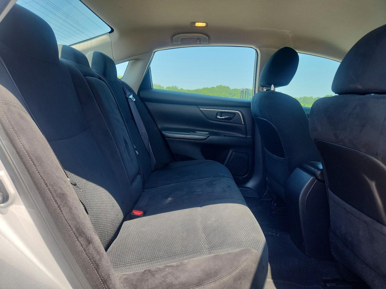 2015 Nissan Altima 2.5 S Серебряный vin: 1N4AL3AP7FC269005