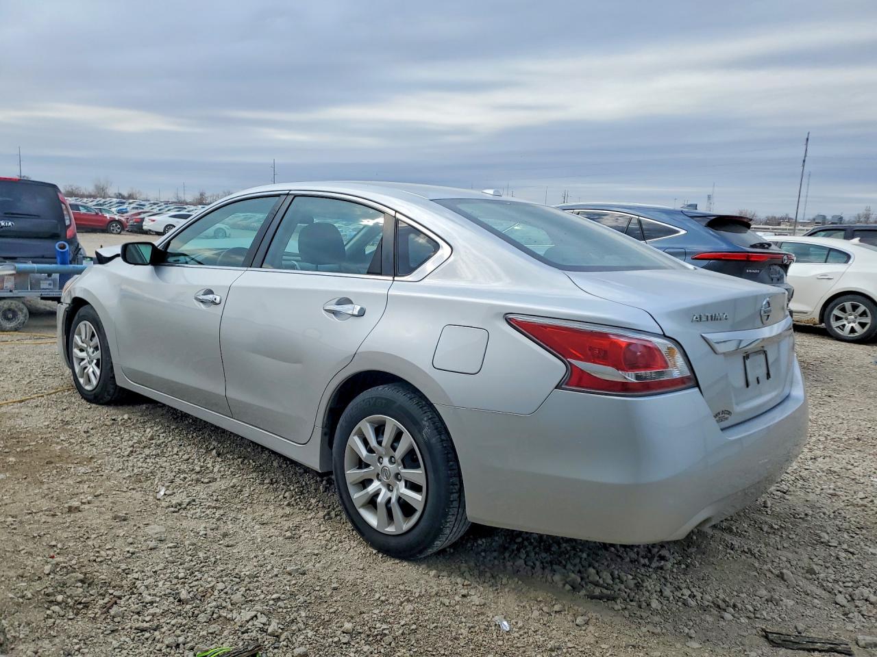 2015 Nissan Altima 2.5 S Серебряный vin: 1N4AL3AP7FC283020