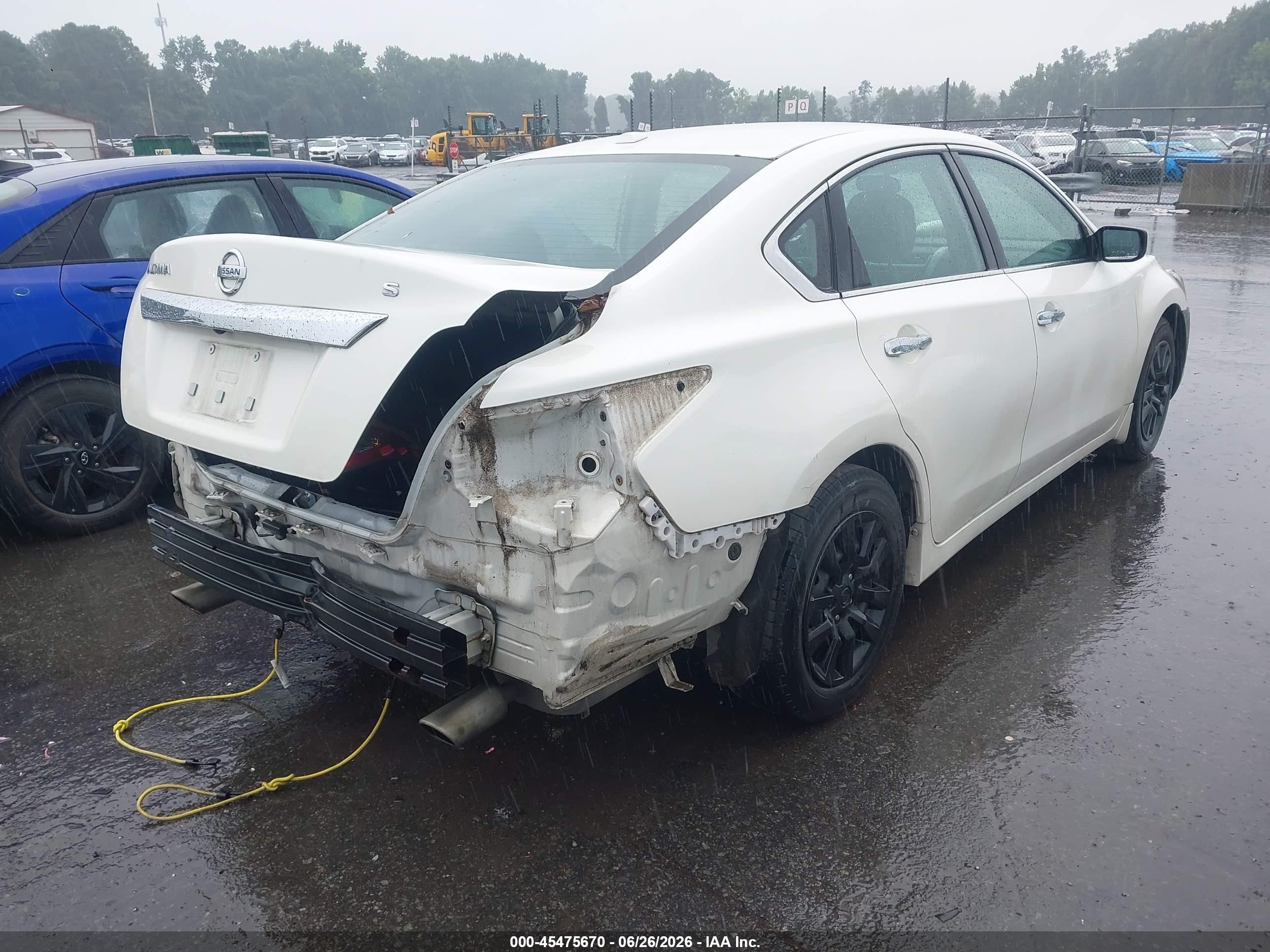 2015 Nissan Altima 2.5 S White vin: 1N4AL3AP7FC285575