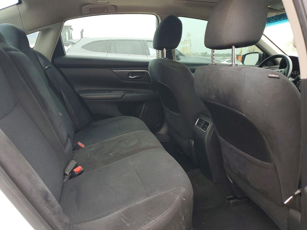 2015 Nissan Altima 2.5 Sv White vin: 1N4AL3AP7FC288900