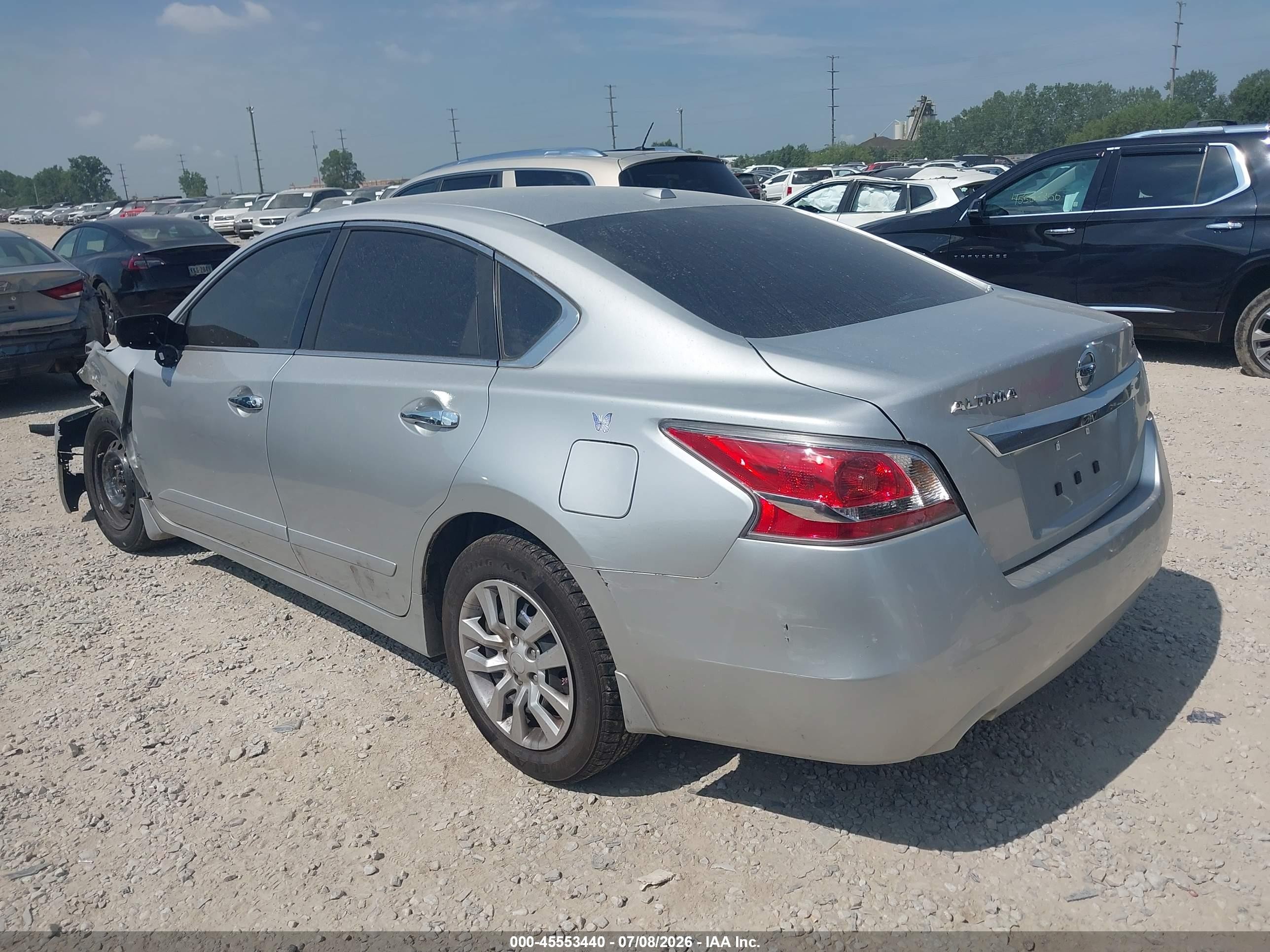 2015 Nissan Altima 2.5 S Серебряный vin: 1N4AL3AP7FC440691