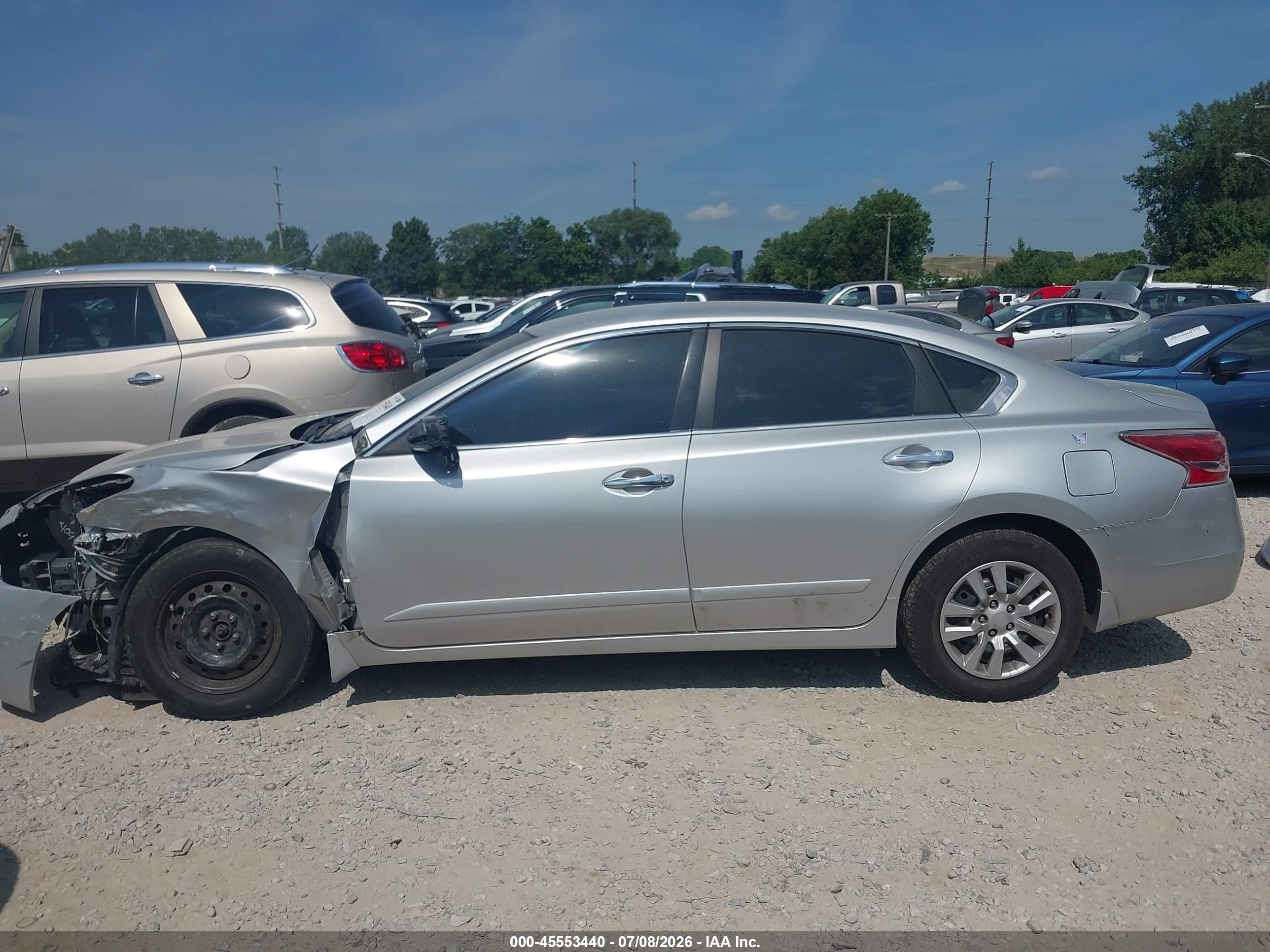 2015 Nissan Altima 2.5 S Серебряный vin: 1N4AL3AP7FC440691
