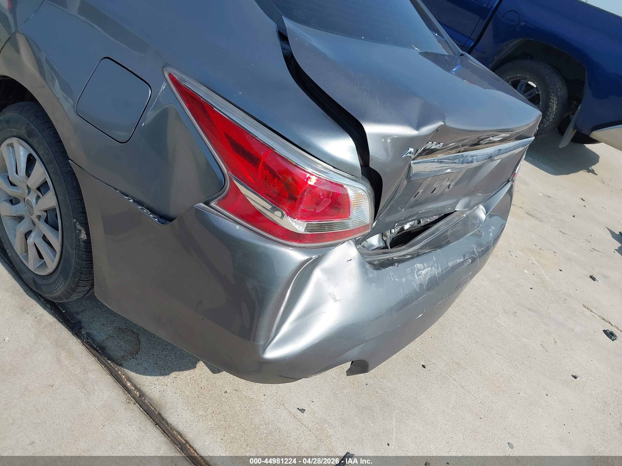 2015 Nissan Altima 2.5/2.5 S/2.5 Sl/2.5 Sv Gray vin: 1N4AL3AP7FC459614