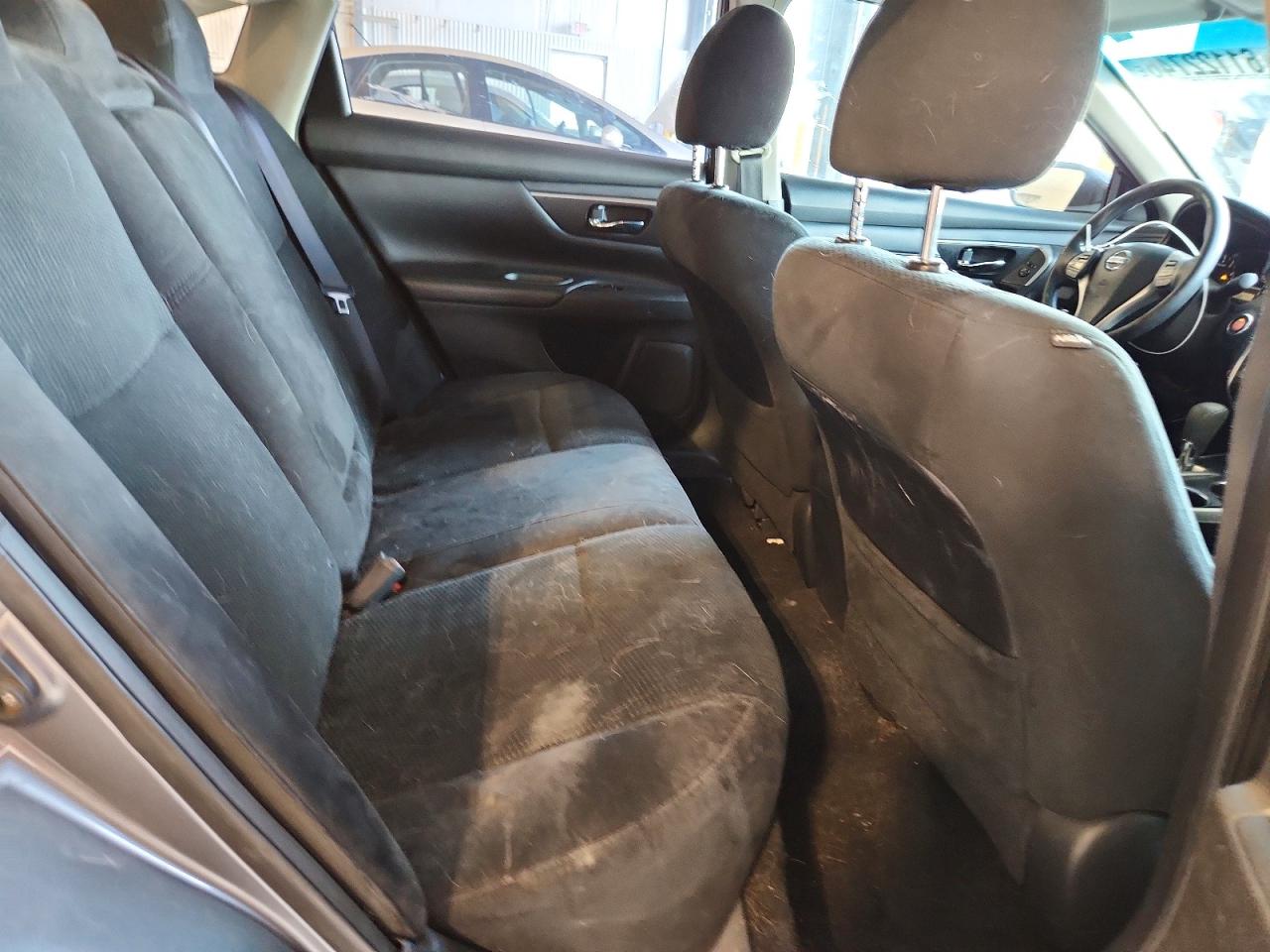 2015 Nissan Altima 2.5 S Silver vin: 1N4AL3AP7FC460259