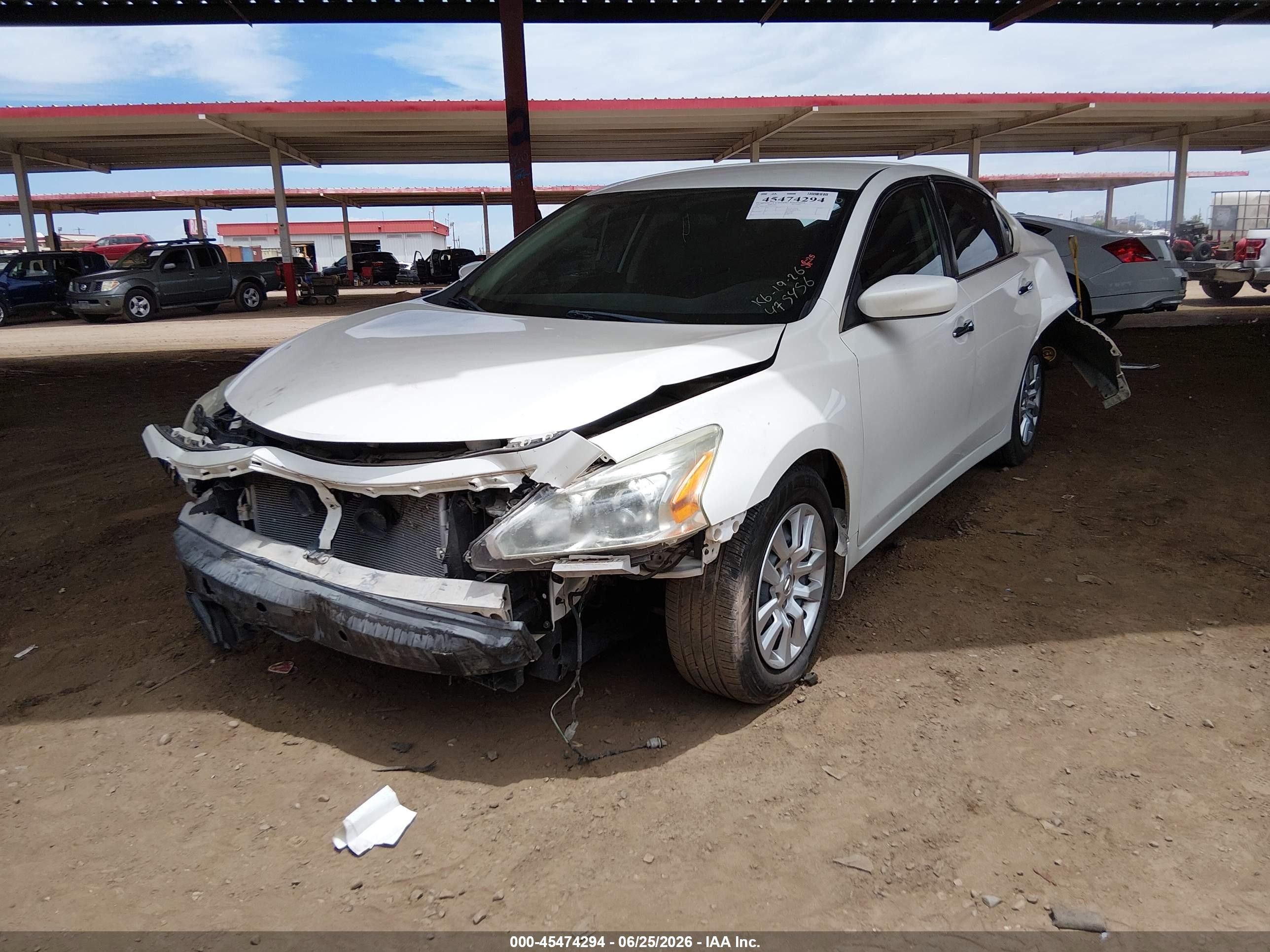 2015 Nissan Altima 2.5 S White vin: 1N4AL3AP7FC475456