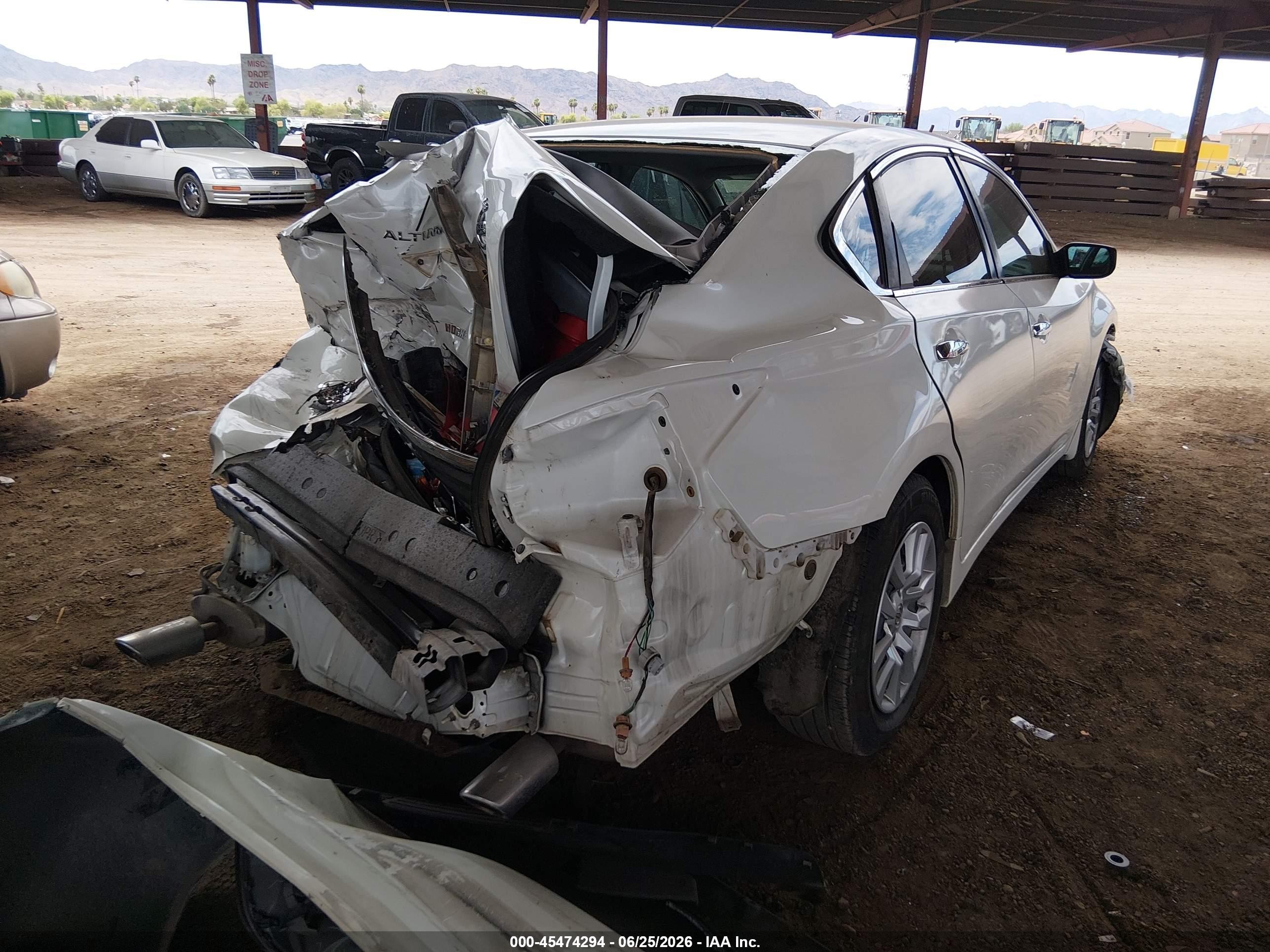 2015 Nissan Altima 2.5 S White vin: 1N4AL3AP7FC475456