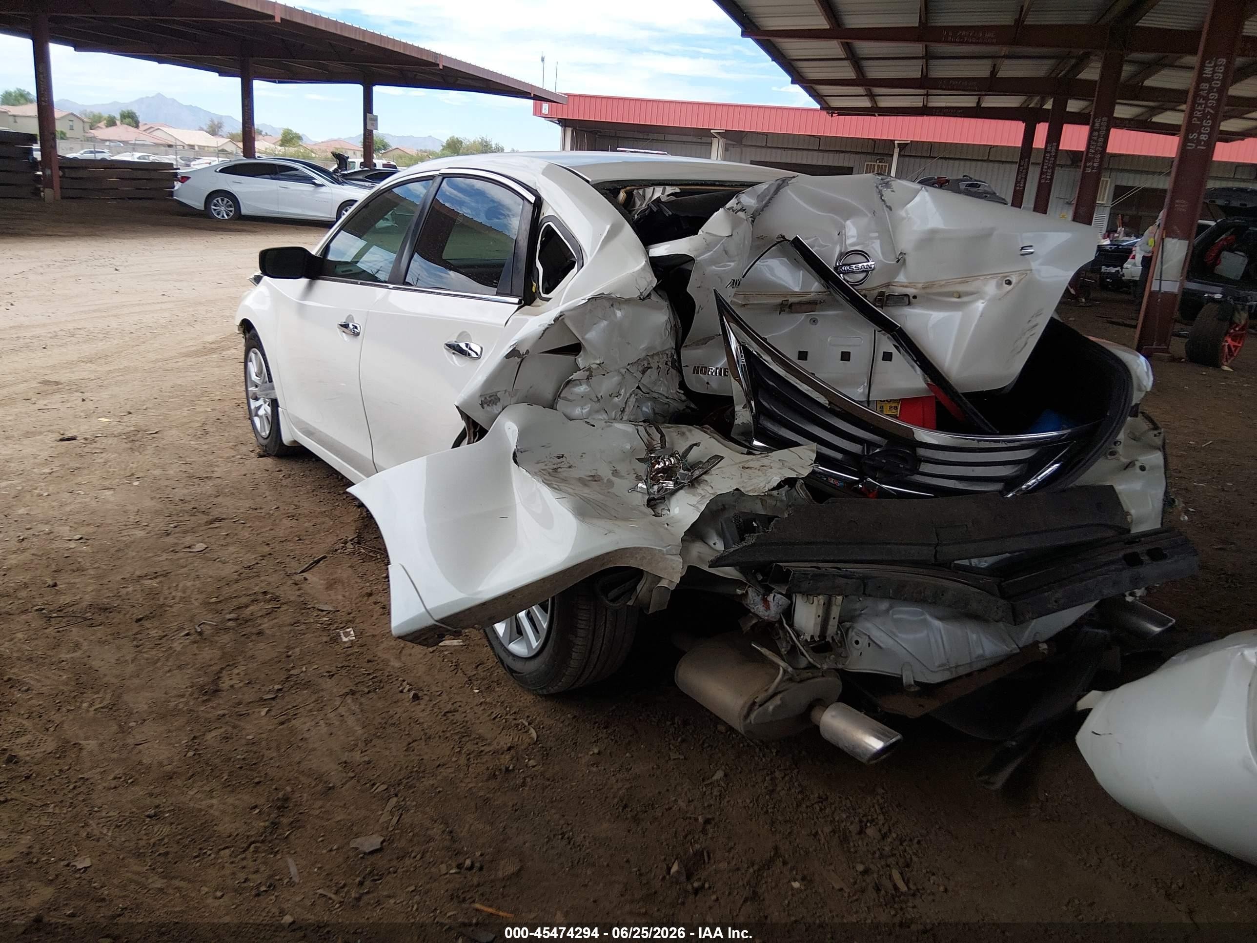 2015 Nissan Altima 2.5 S White vin: 1N4AL3AP7FC475456