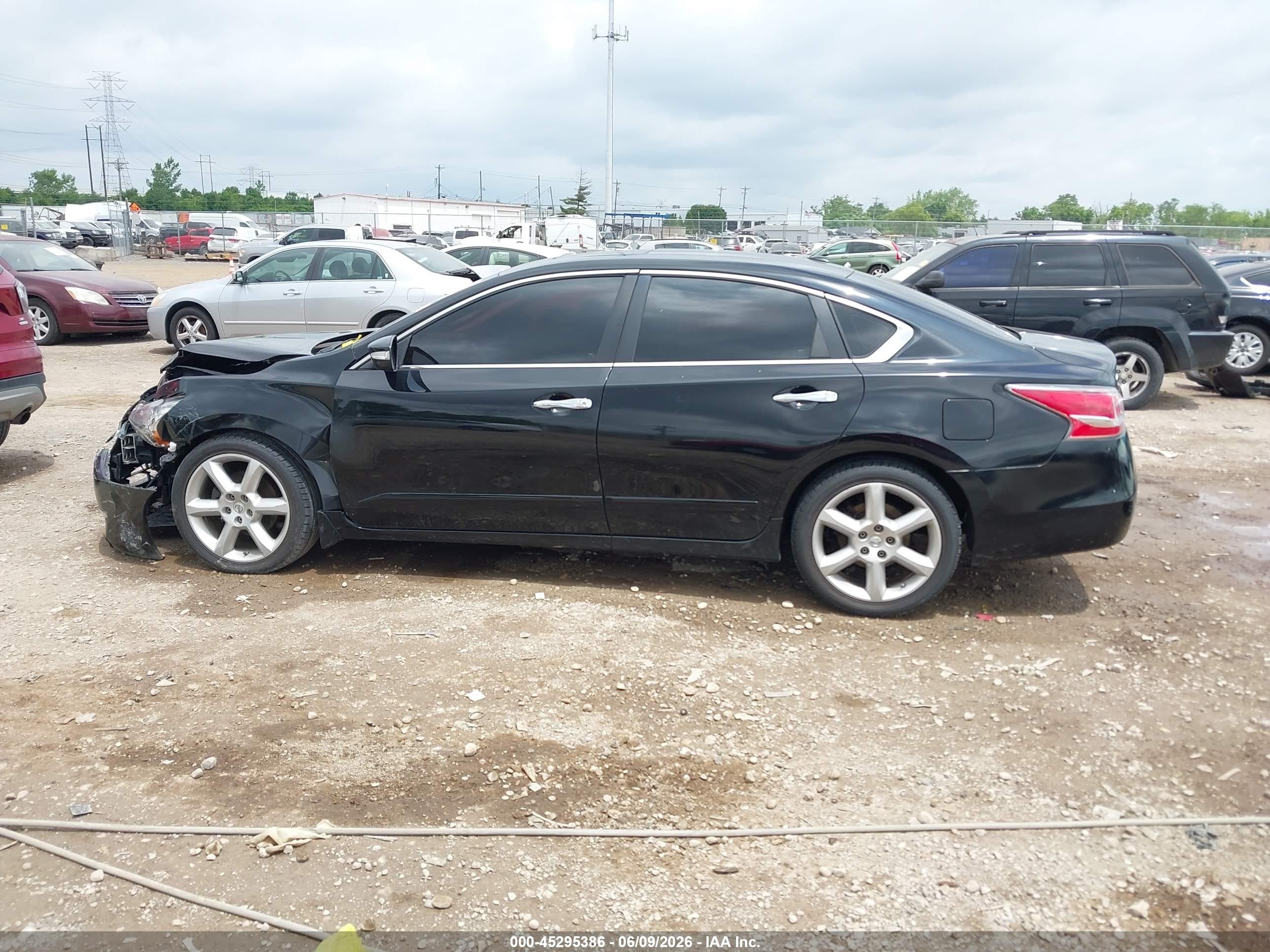2015 Nissan Altima 2.5 Sv Black vin: 1N4AL3AP7FC477241