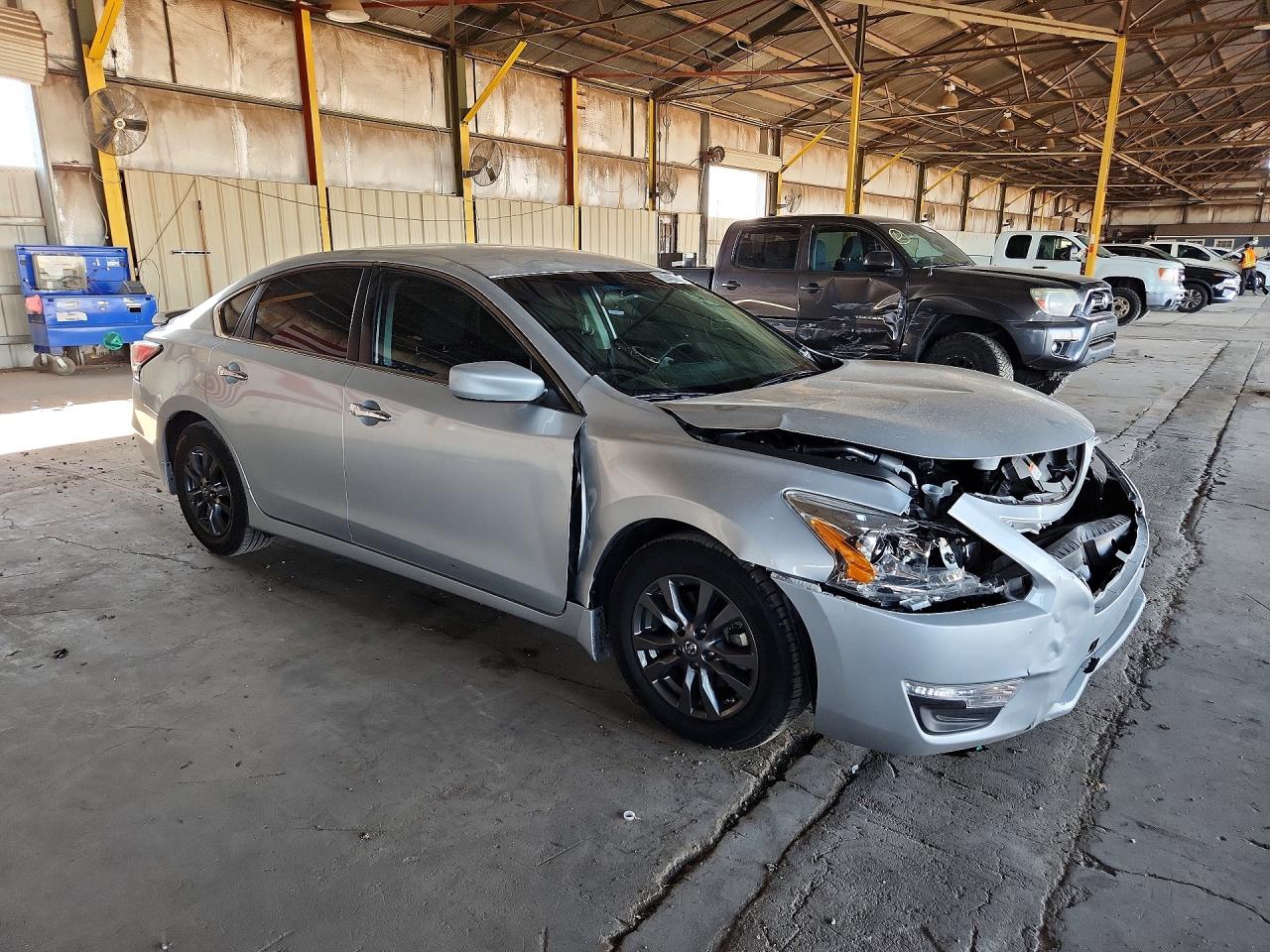 2015 Nissan Altima 2.5 S Серебряный vin: 1N4AL3AP7FC482214