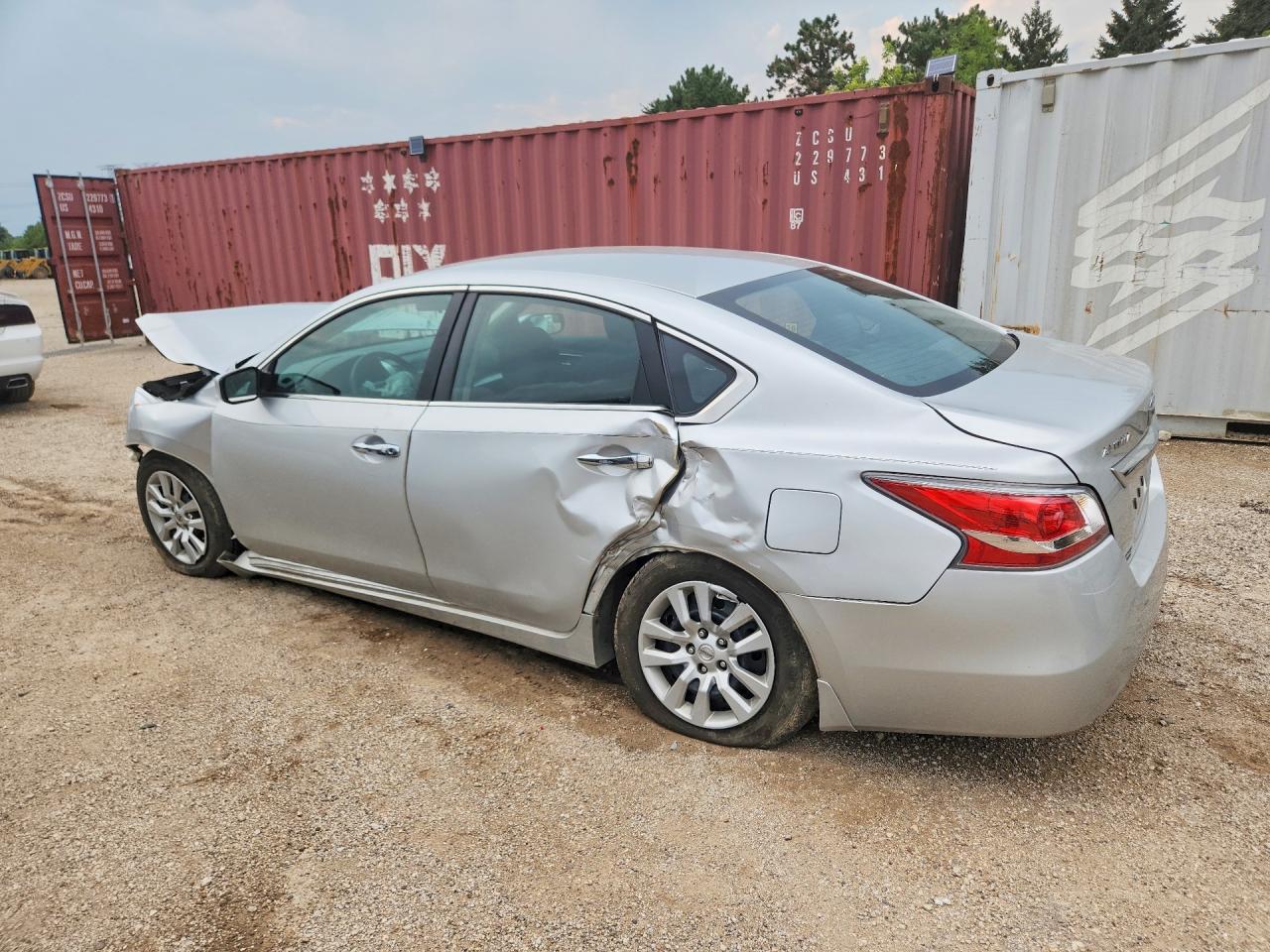 2015 Nissan Altima 2.5 S Silver vin: 1N4AL3AP7FC482228