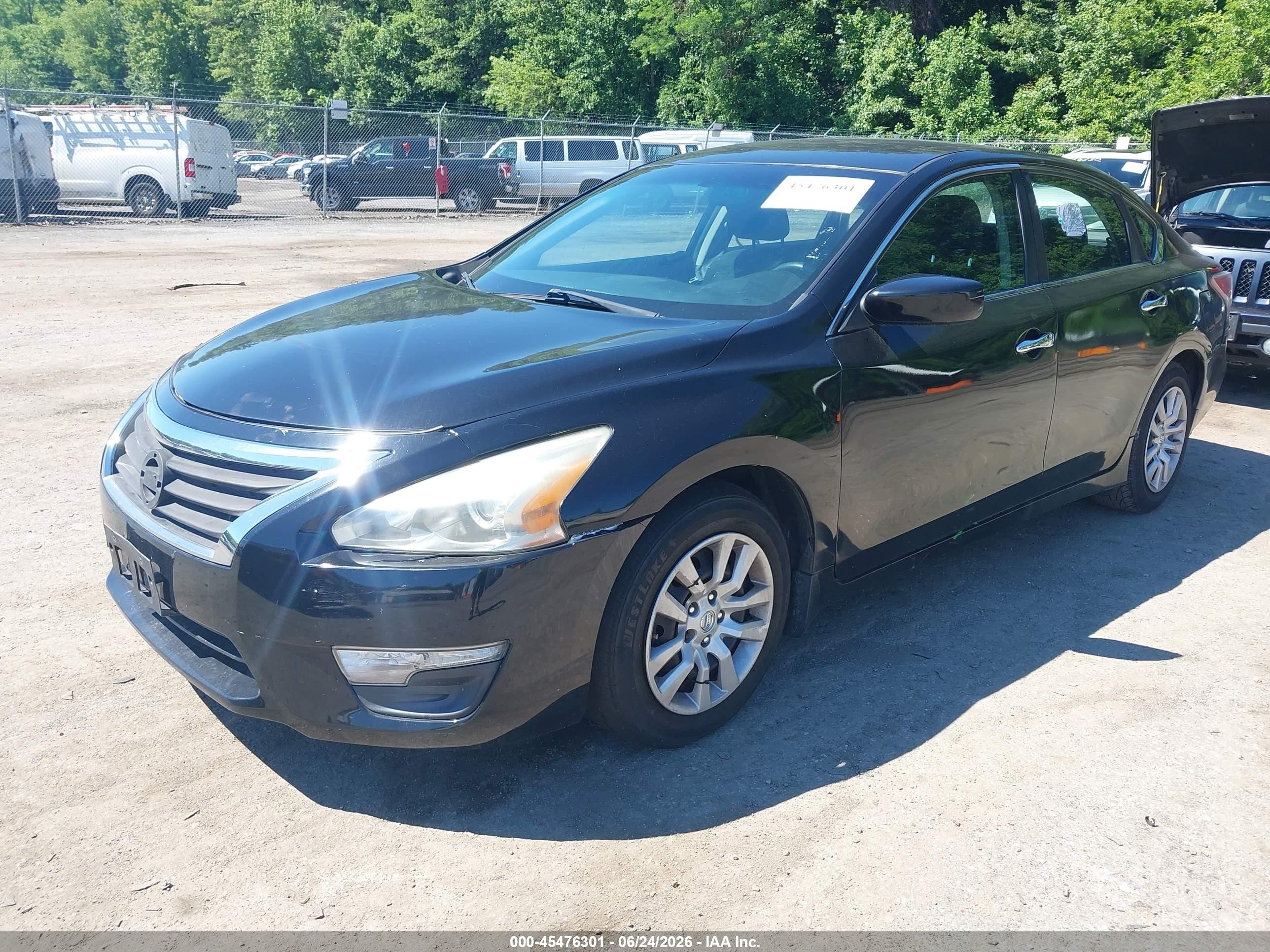 2015 Nissan Altima 2.5 S Черный vin: 1N4AL3AP7FC483492