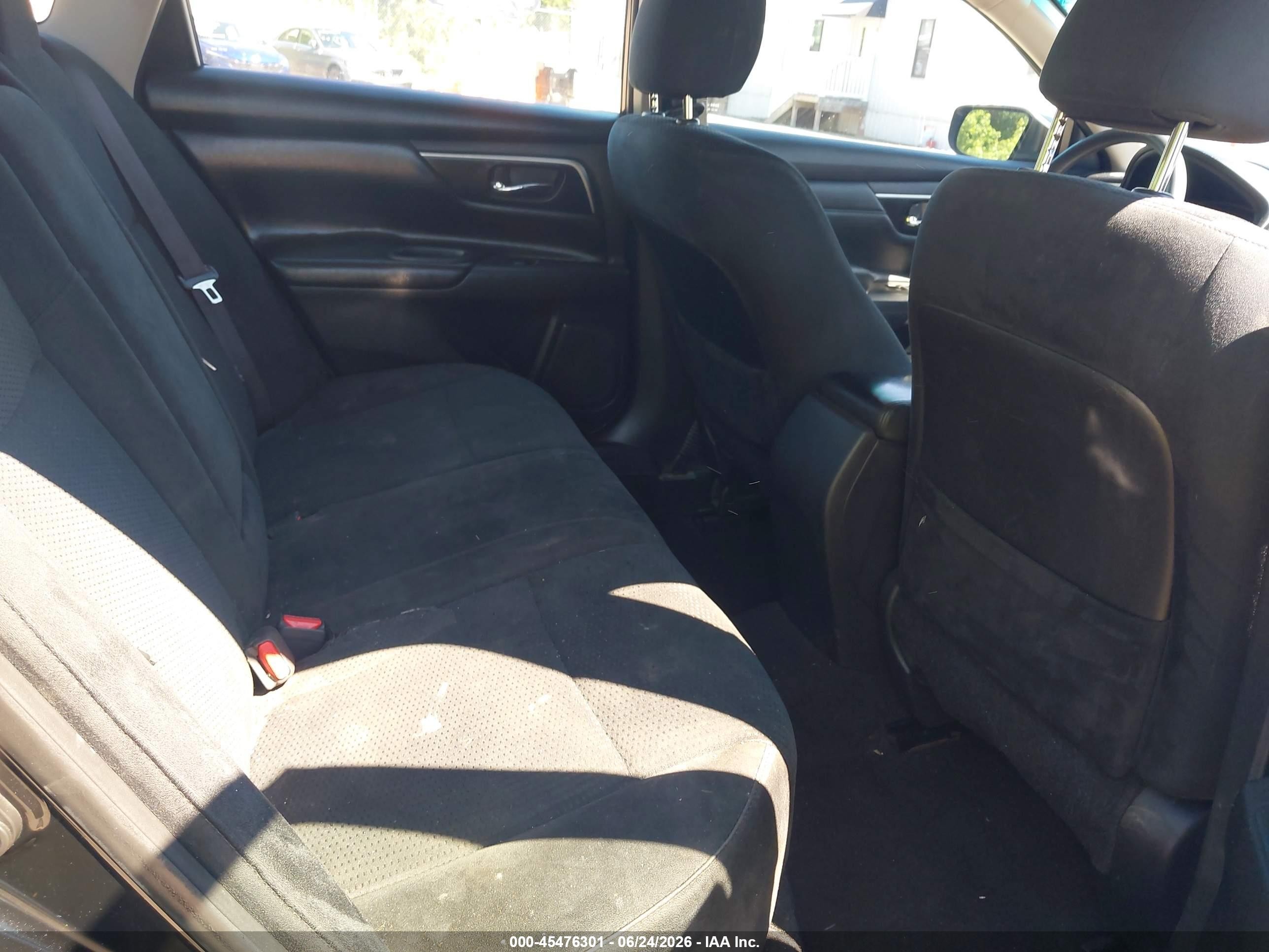 2015 Nissan Altima 2.5 S Черный vin: 1N4AL3AP7FC483492