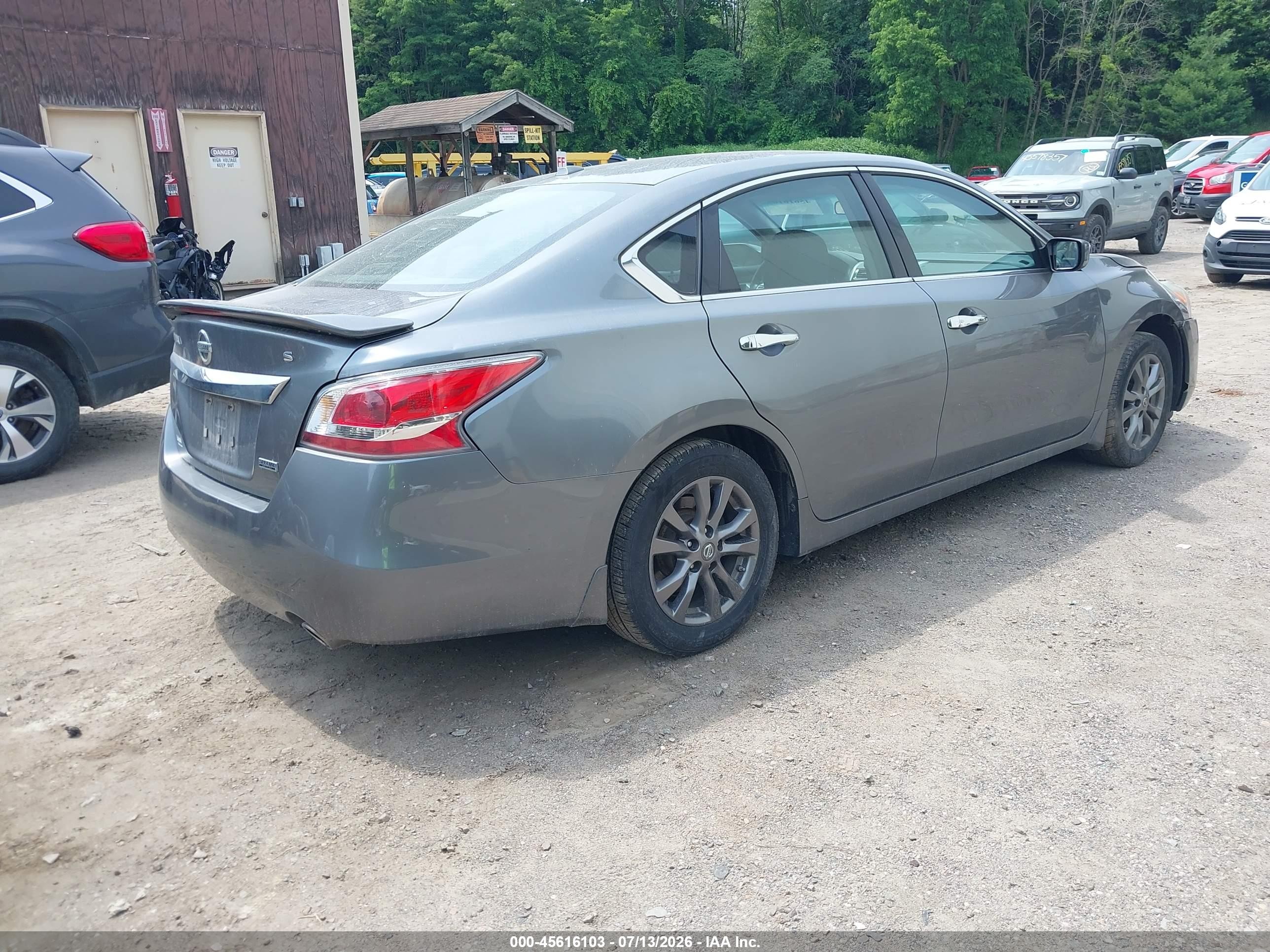 2015 Nissan Altima 2.5 S Gray vin: 1N4AL3AP7FC491107
