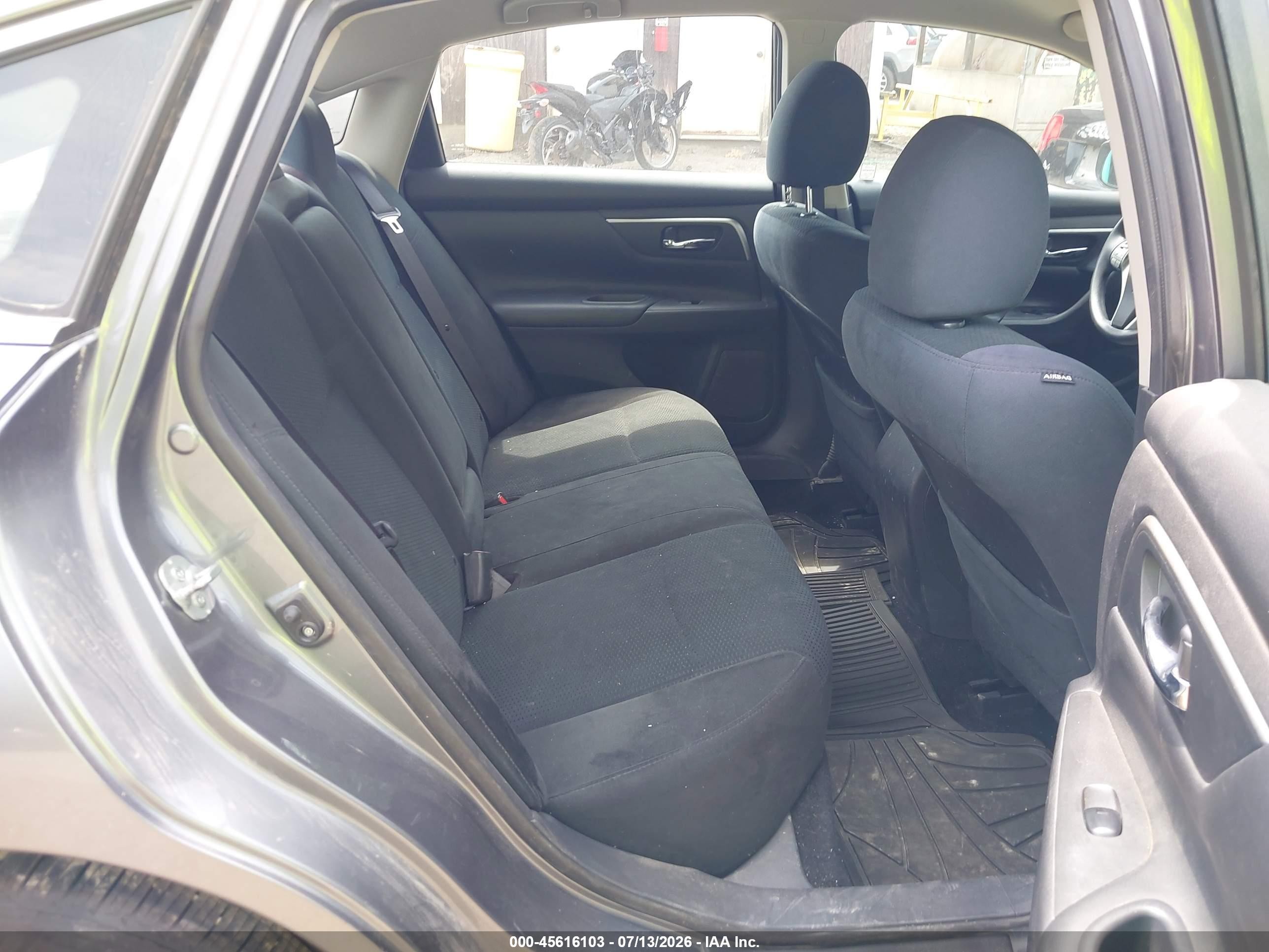 2015 Nissan Altima 2.5 S Gray vin: 1N4AL3AP7FC491107