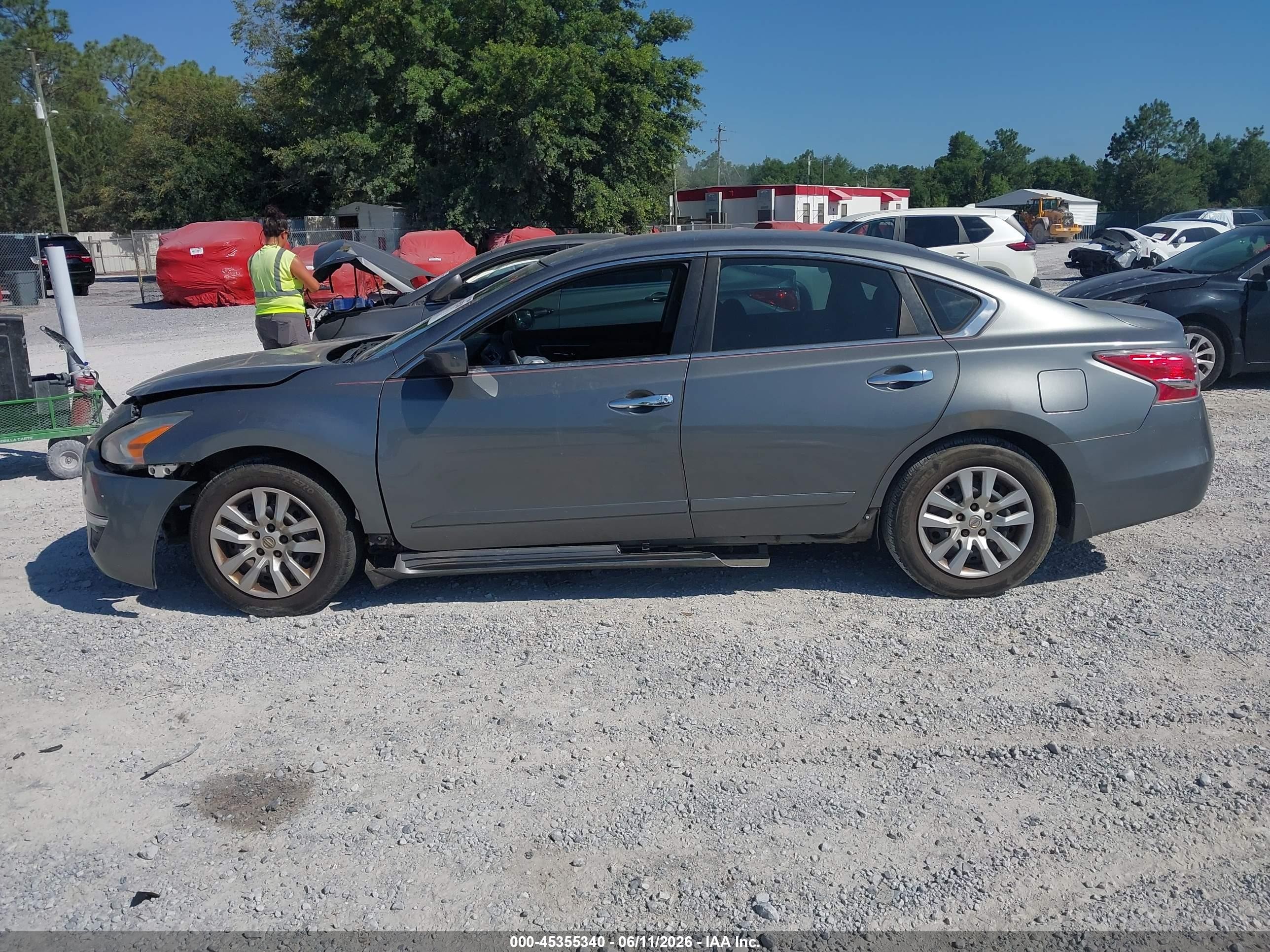 2015 Nissan Altima 2.5 S Gray vin: 1N4AL3AP7FC570308