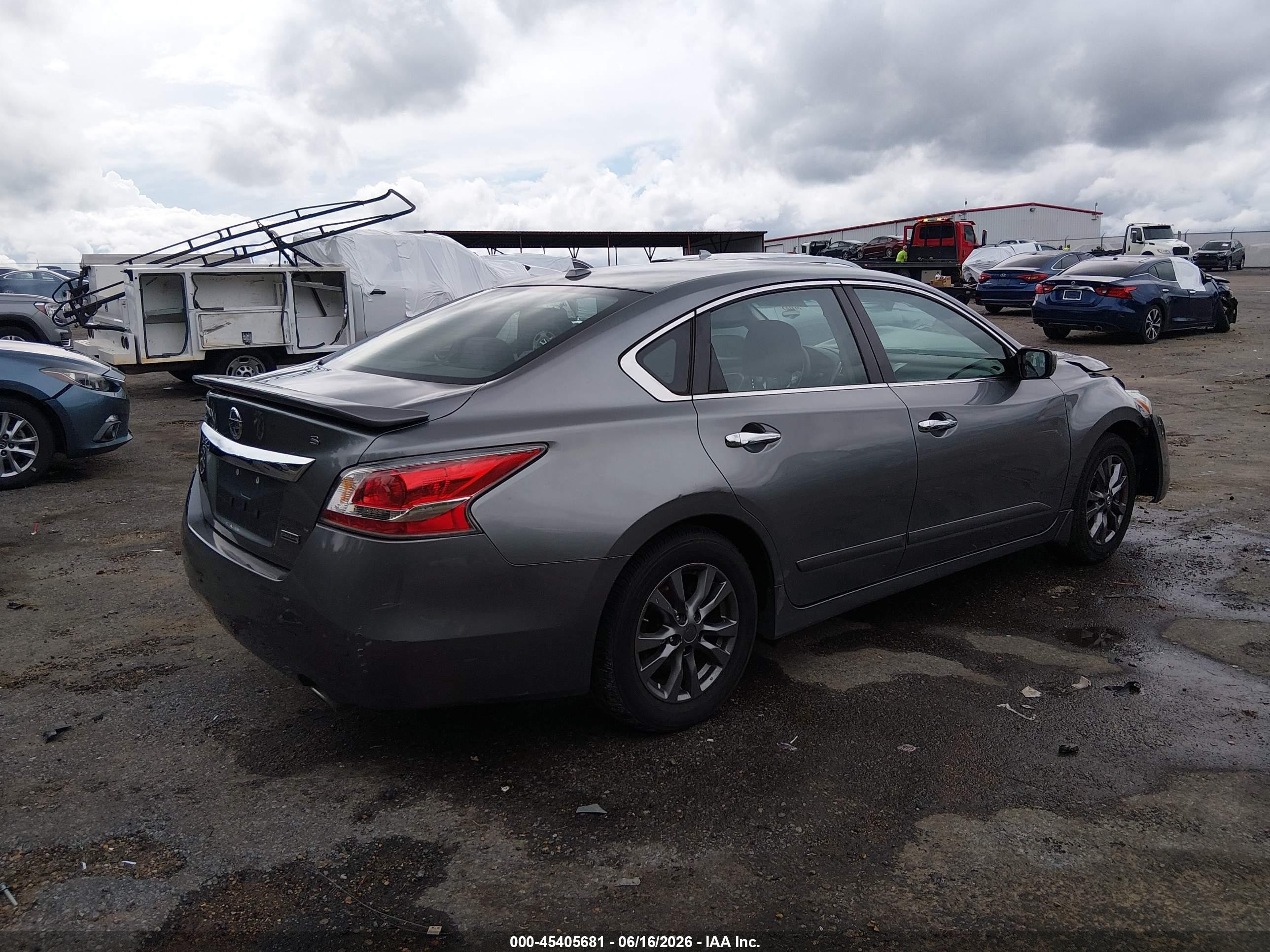 2015 Nissan Altima 2.5 S Gray vin: 1N4AL3AP7FC576870