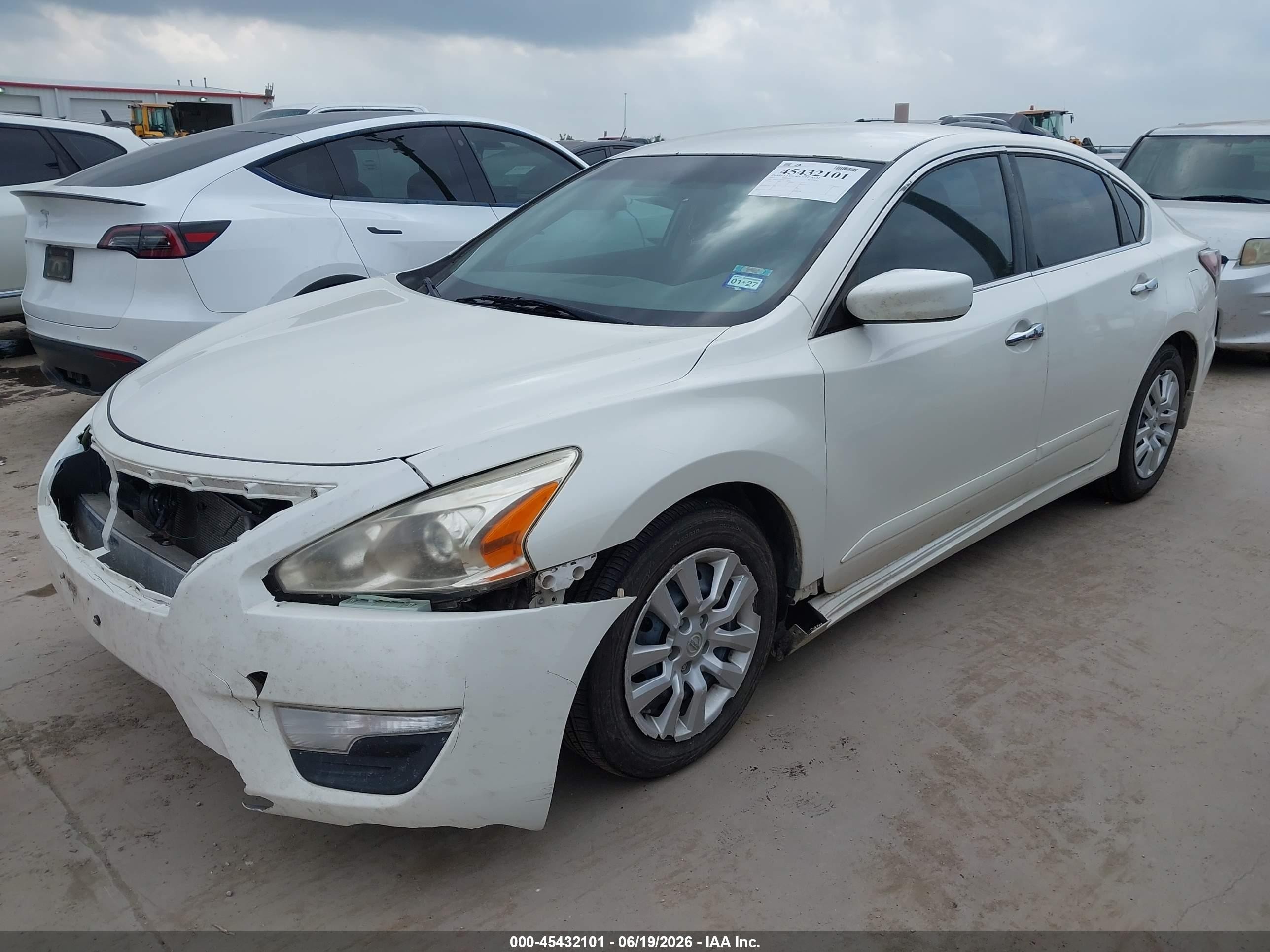 2015 Nissan Altima 2.5 S White vin: 1N4AL3AP7FC577677