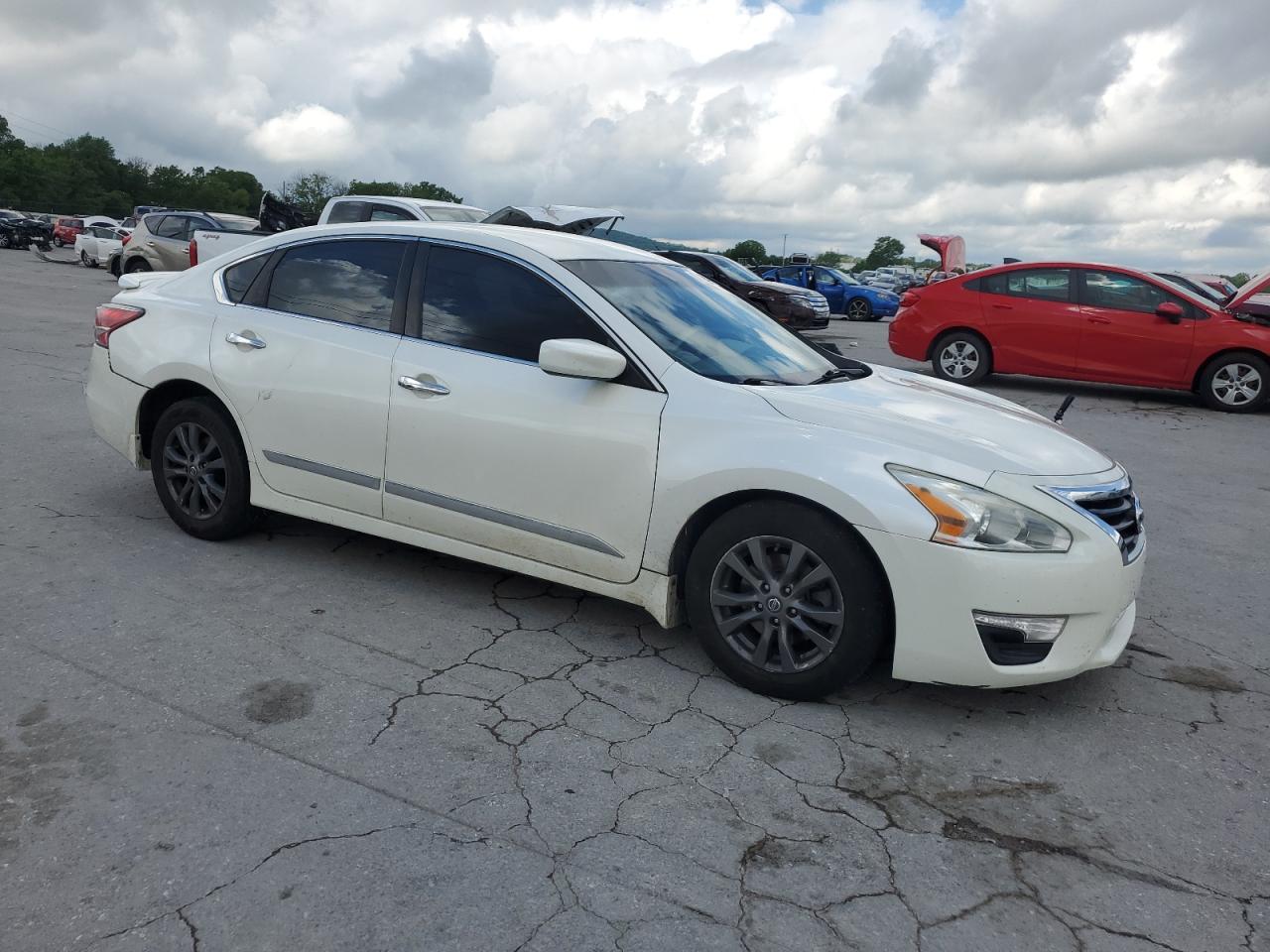 2015 Nissan Altima 2.5 White vin: 1N4AL3AP7FC583852
