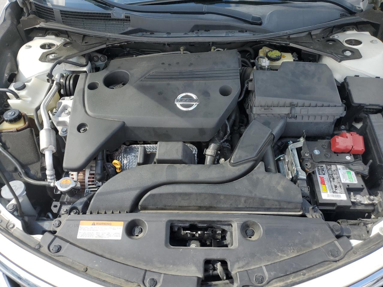 2015 Nissan Altima 2.5 White vin: 1N4AL3AP7FC583852