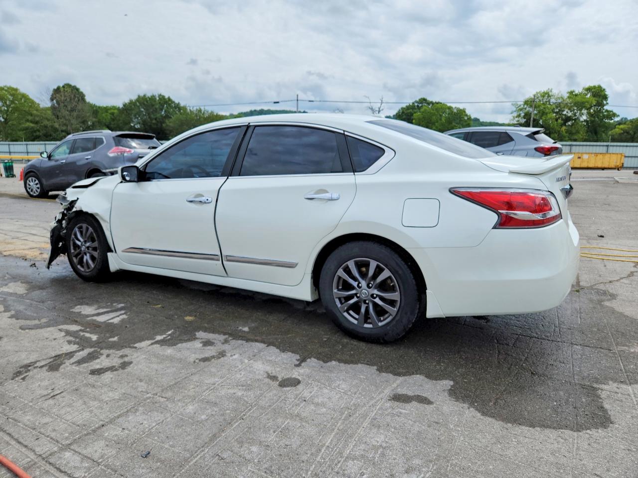 2015 Nissan Altima 2.5 S White vin: 1N4AL3AP7FC583852