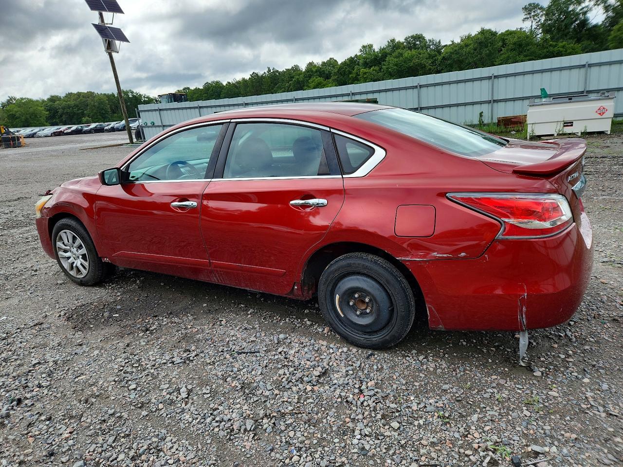 2015 Nissan Altima 2.5 S Red vin: 1N4AL3AP7FC585472