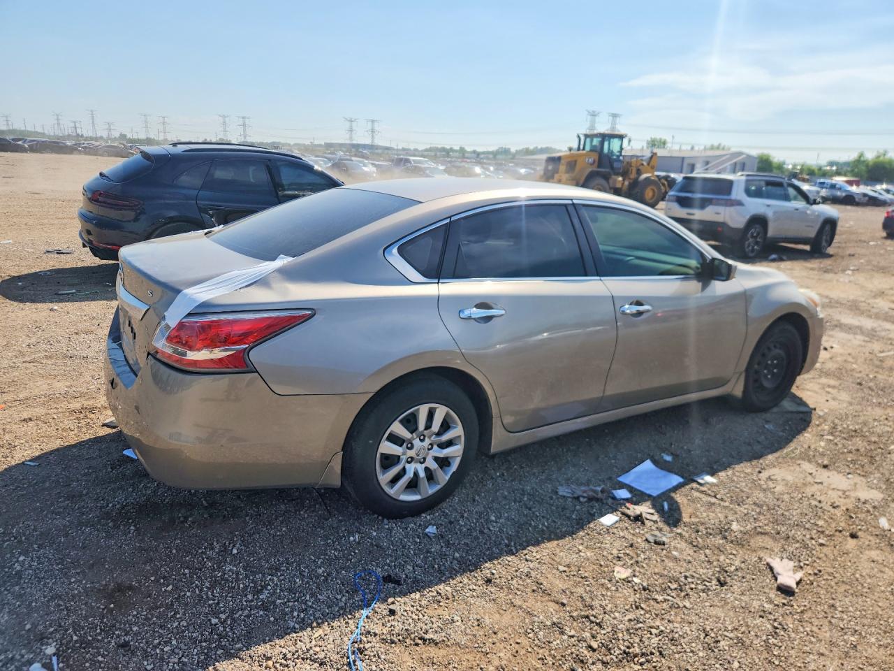 2015 Nissan Altima 2.5 S Silver vin: 1N4AL3AP7FC585827