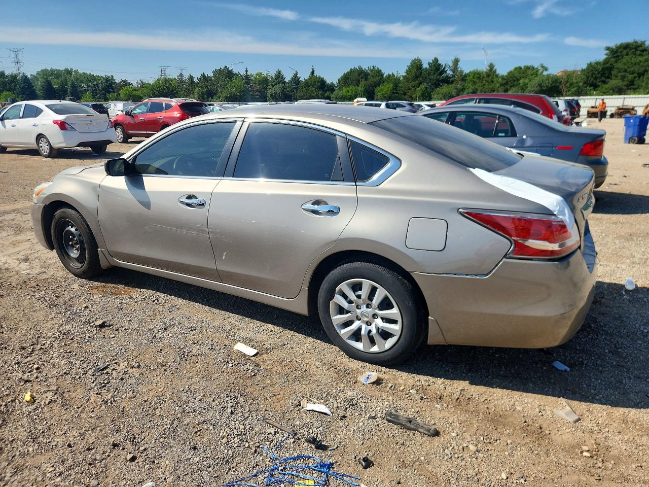 2015 Nissan Altima 2.5 S Silver vin: 1N4AL3AP7FC585827