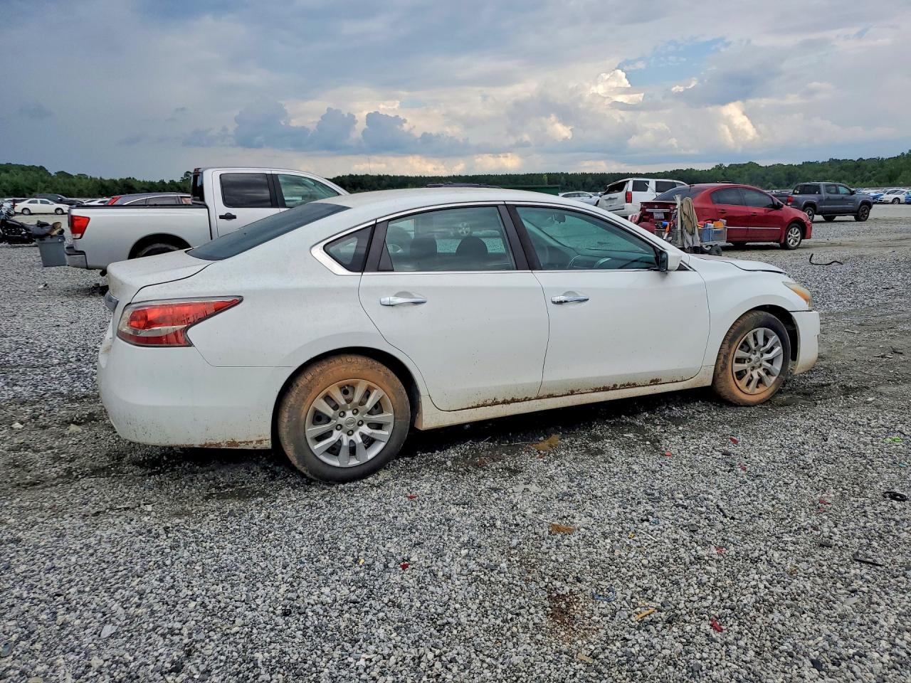 2015 Nissan Altima 2.5 White vin: 1N4AL3AP7FC589361