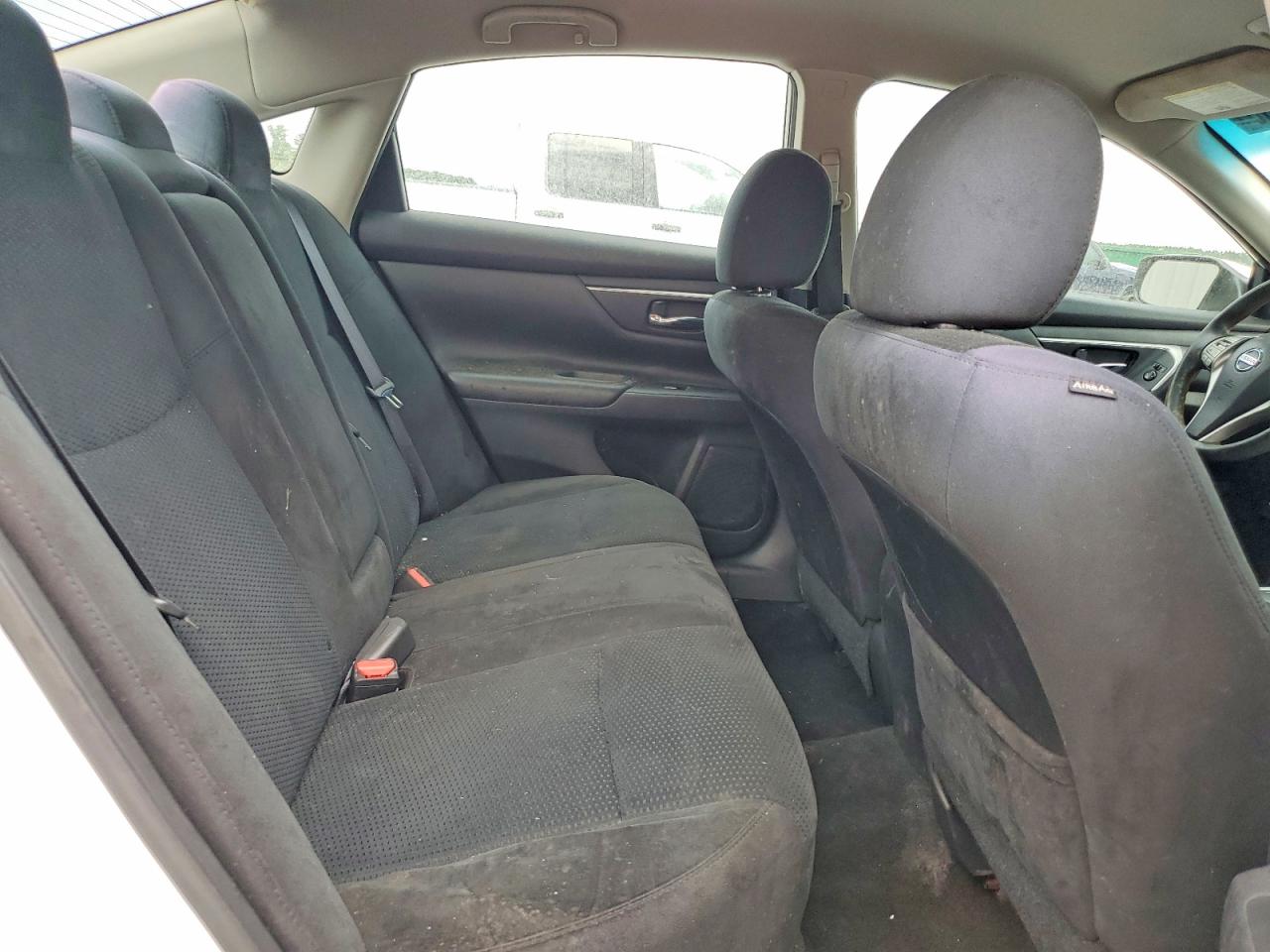 2015 Nissan Altima 2.5 White vin: 1N4AL3AP7FC589361