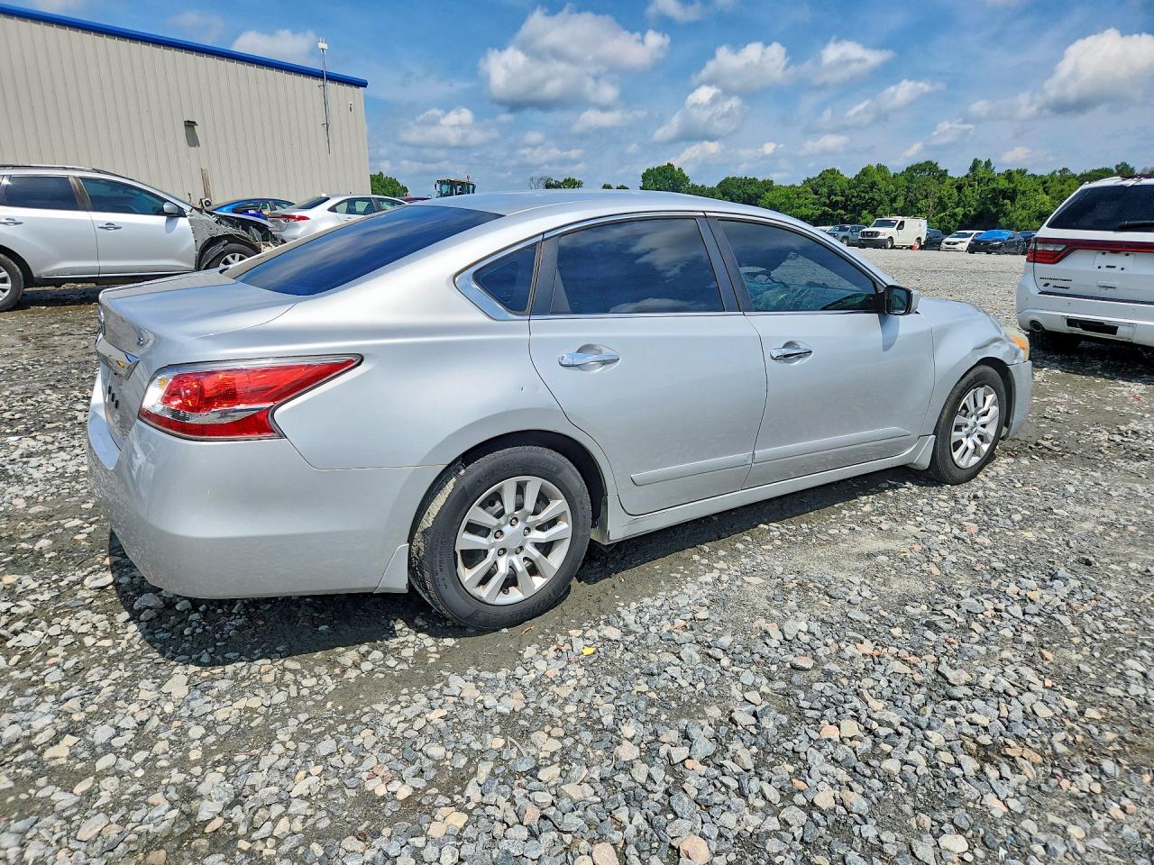 2015 Nissan Altima 2.5 S Silver vin: 1N4AL3AP7FC590199