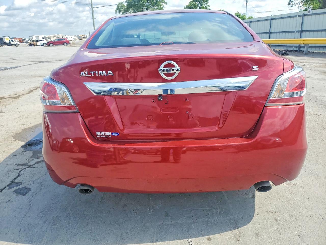 2015 Nissan Altima 2.5 S Red vin: 1N4AL3AP7FC591546