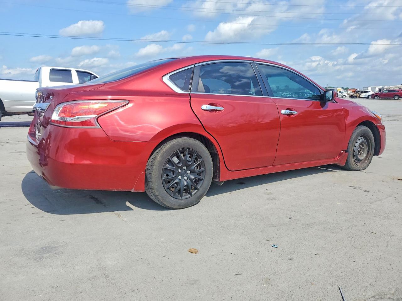 2015 Nissan Altima 2.5 S Red vin: 1N4AL3AP7FC591546